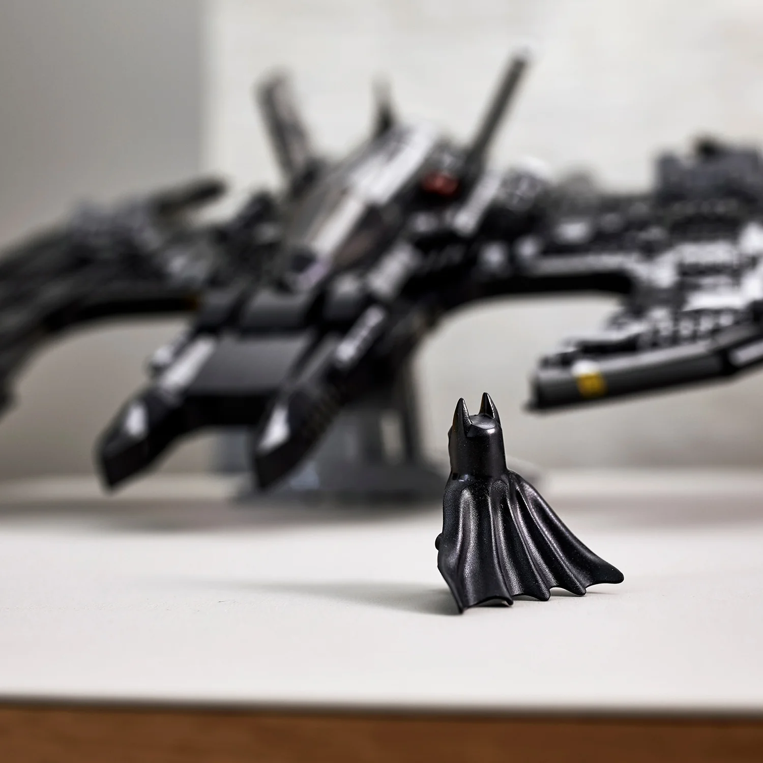 LEGO® DC Batman 1989 Batwing - Image 12