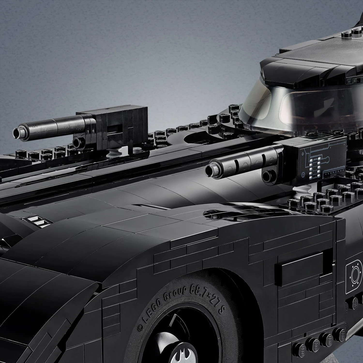 LEGO® DC Batman 1989 Batmobile™ - Image 6
