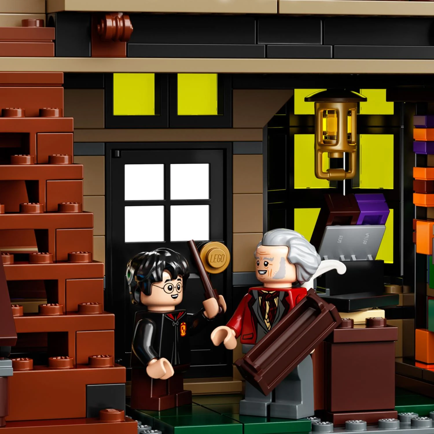 LEGO® Harry Potter™ Diagon Alley™ - Image 7