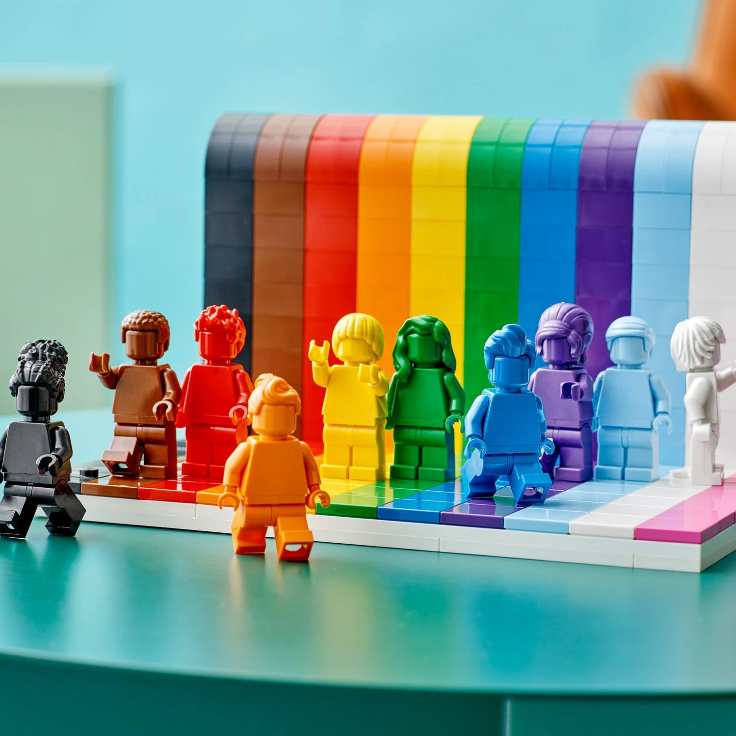 LEGO® Everyone is Awesome - Image 8