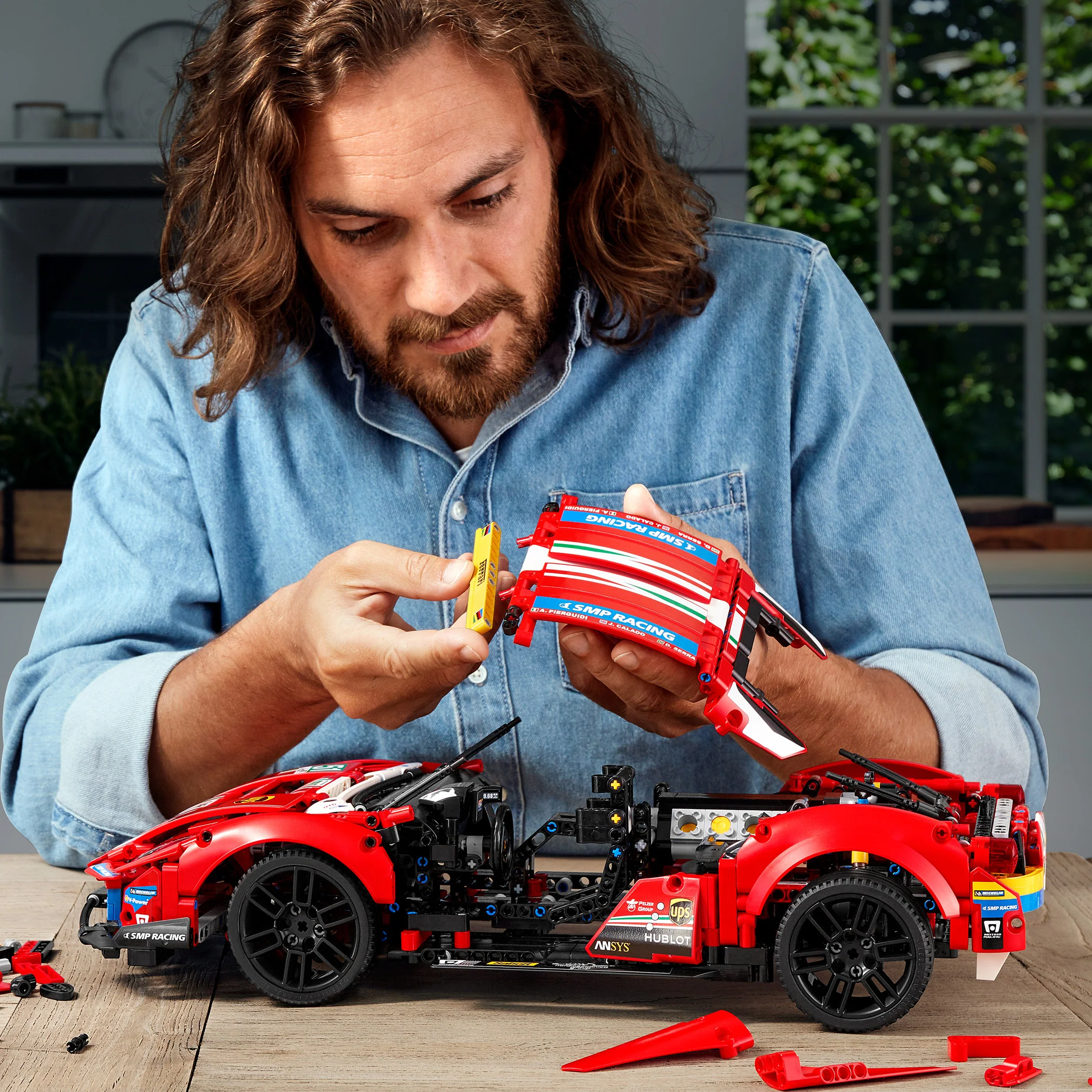 LEGO® Technic™ Ferrari 488 GTE “AF Corse #51” - Image 4