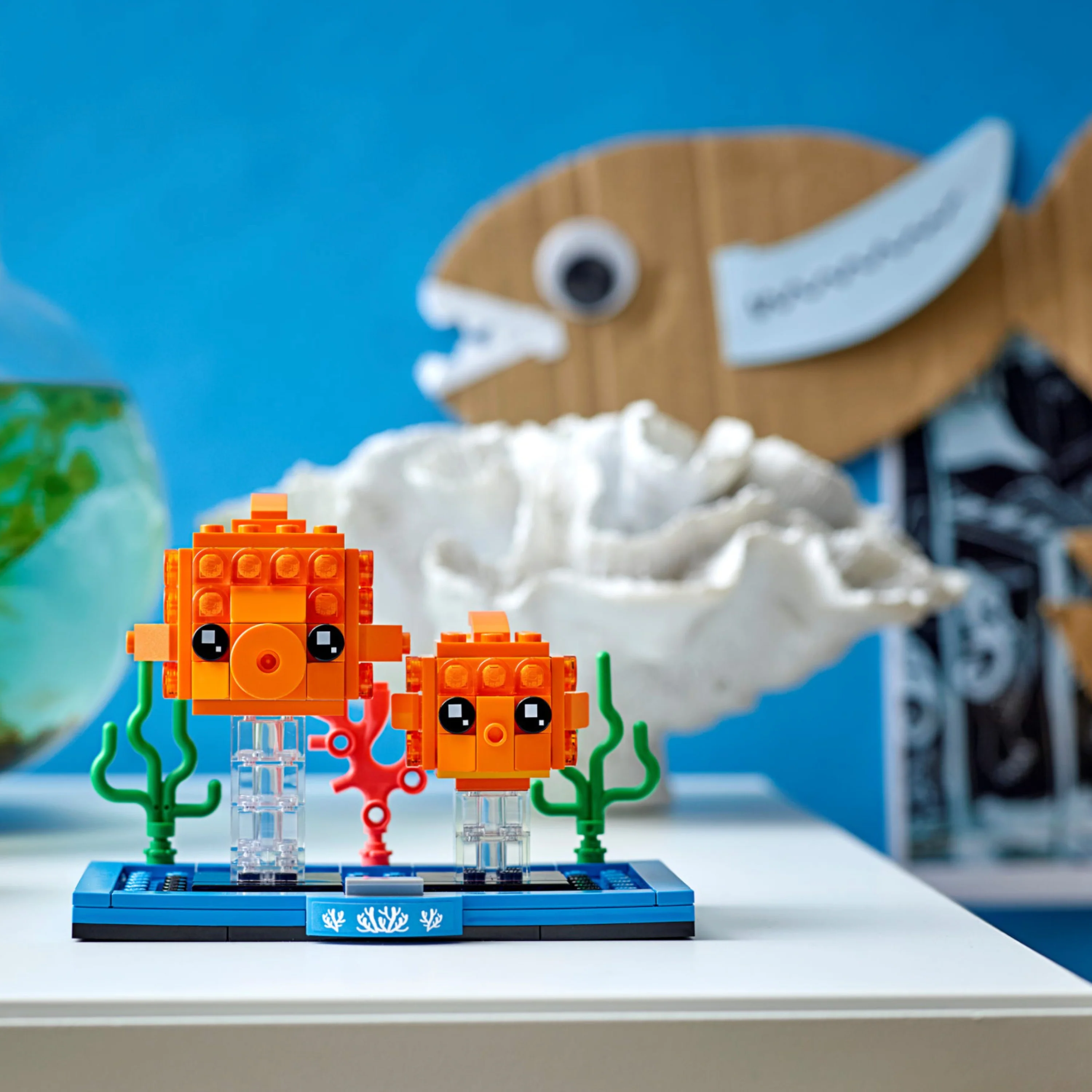 LEGO® BrickHeadz™ Goldfish - Image 3