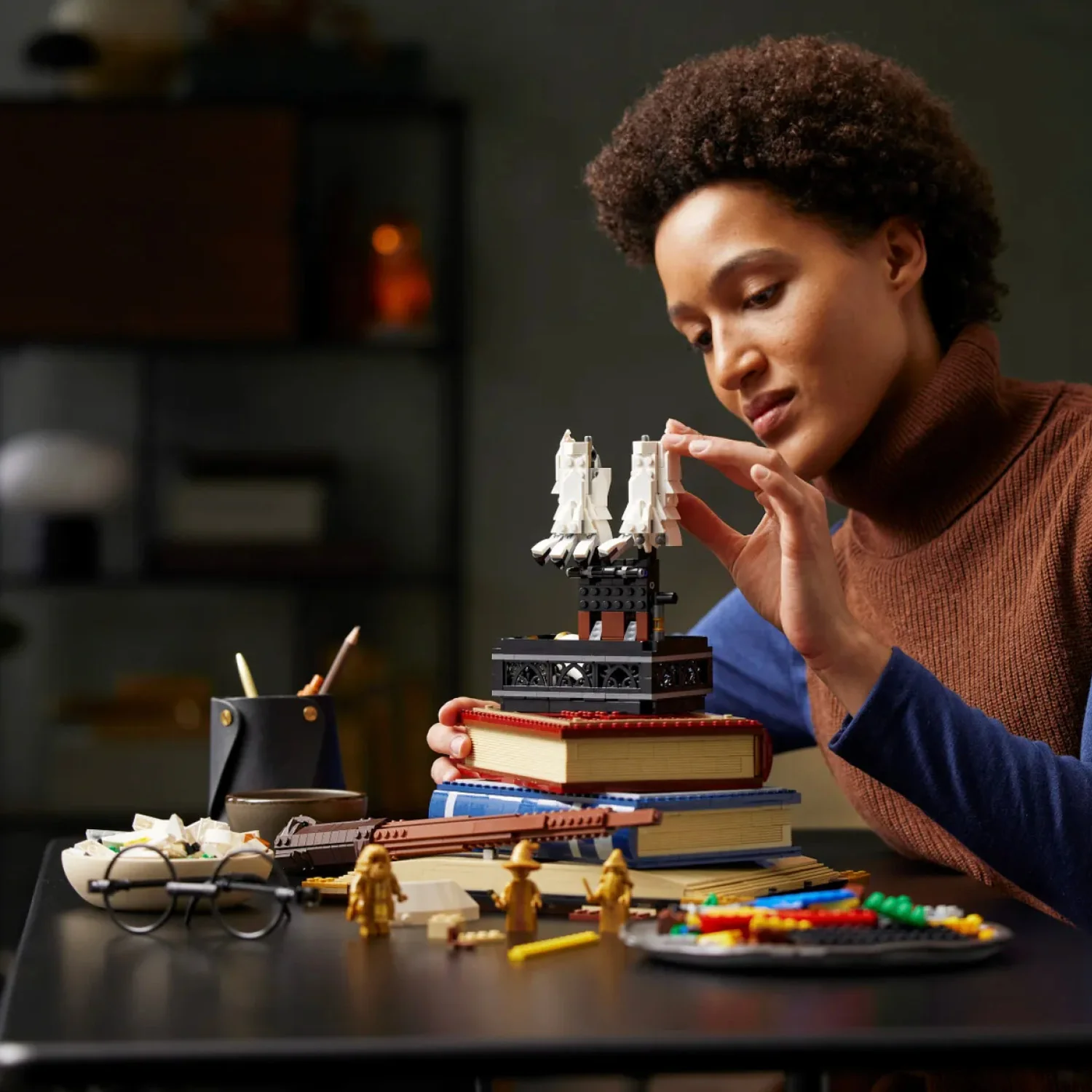 LEGO® Harry Potter™ Hogwarts™ Icons - Collectors Edition - Image 12