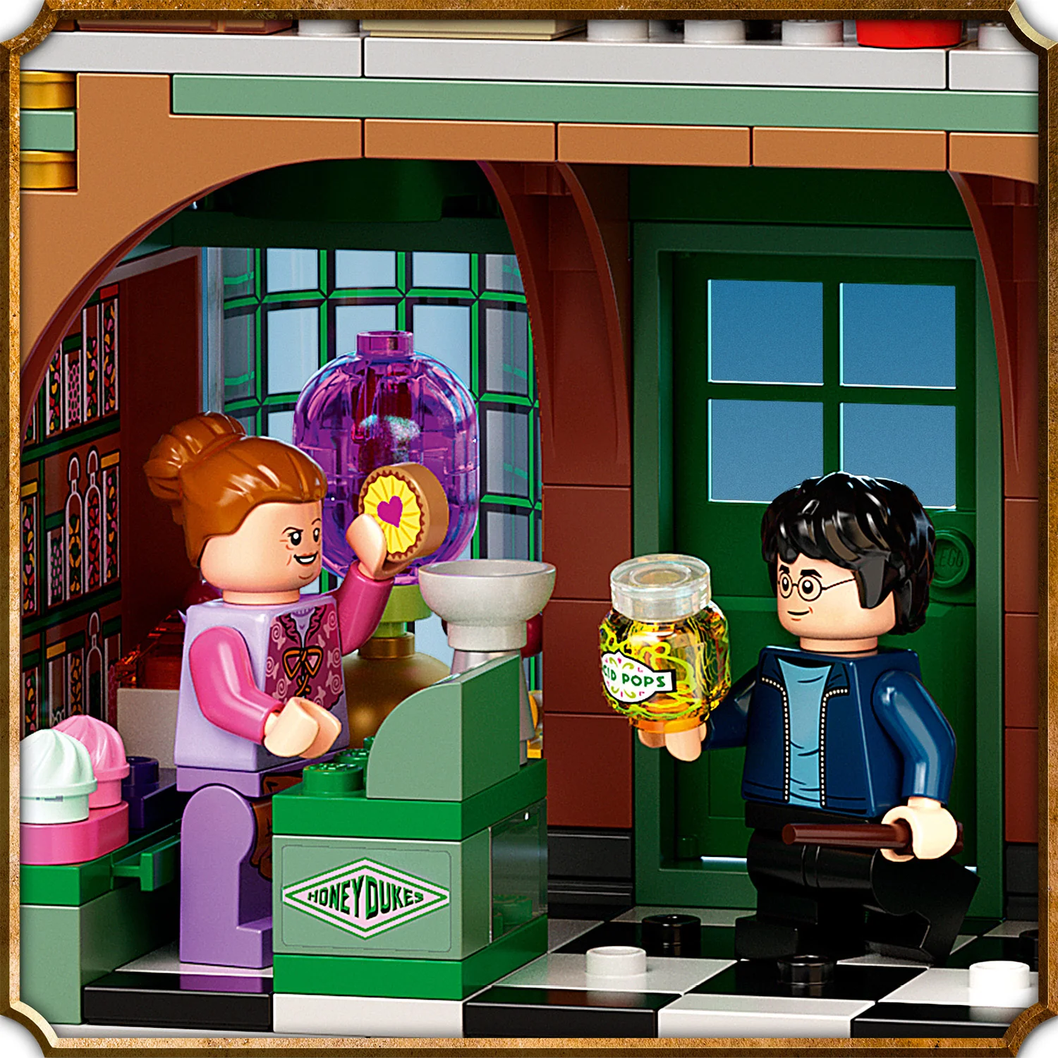 LEGO® Harry Potter™ Hogsmeade Village Visit - Image 6
