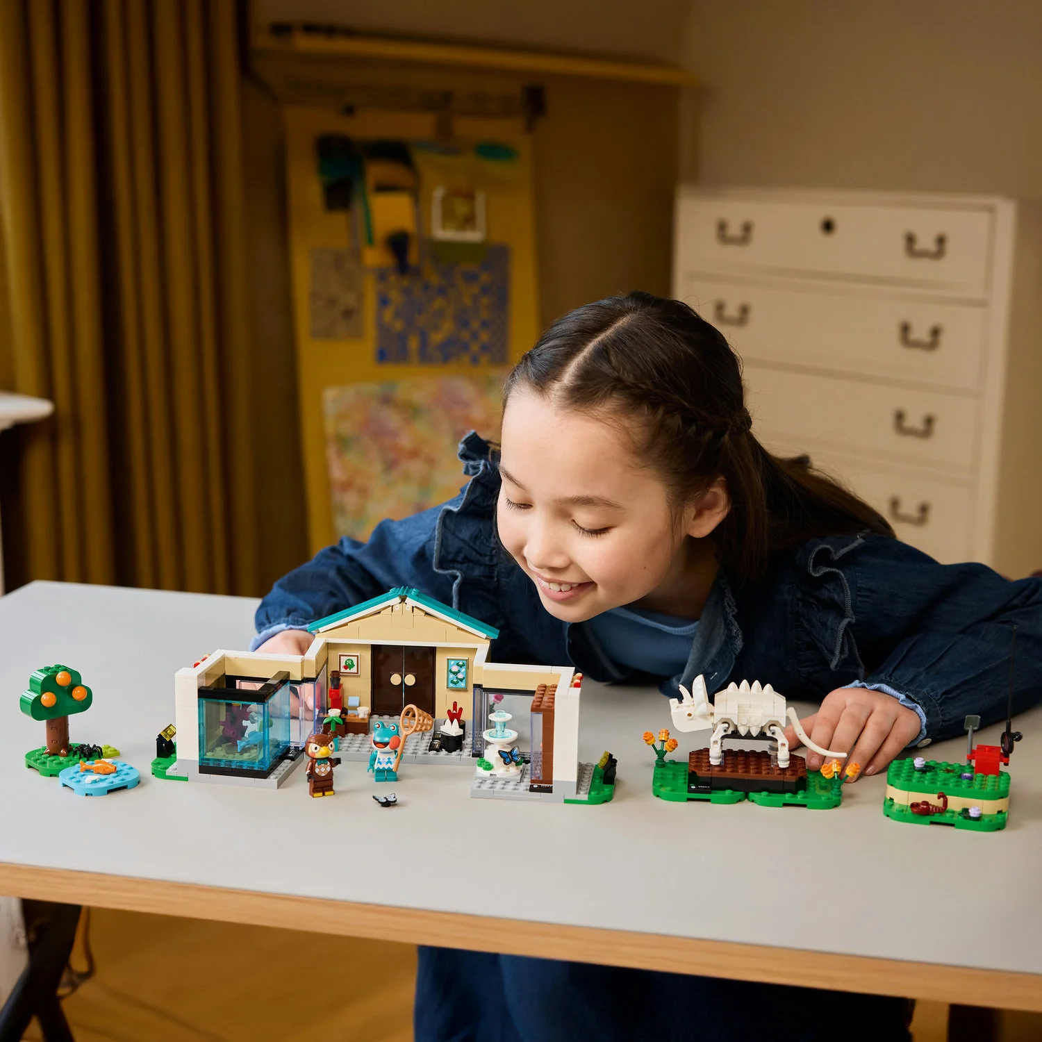 LEGO® Animal Crossing™ Blathers’s Museum Collection - Image 5