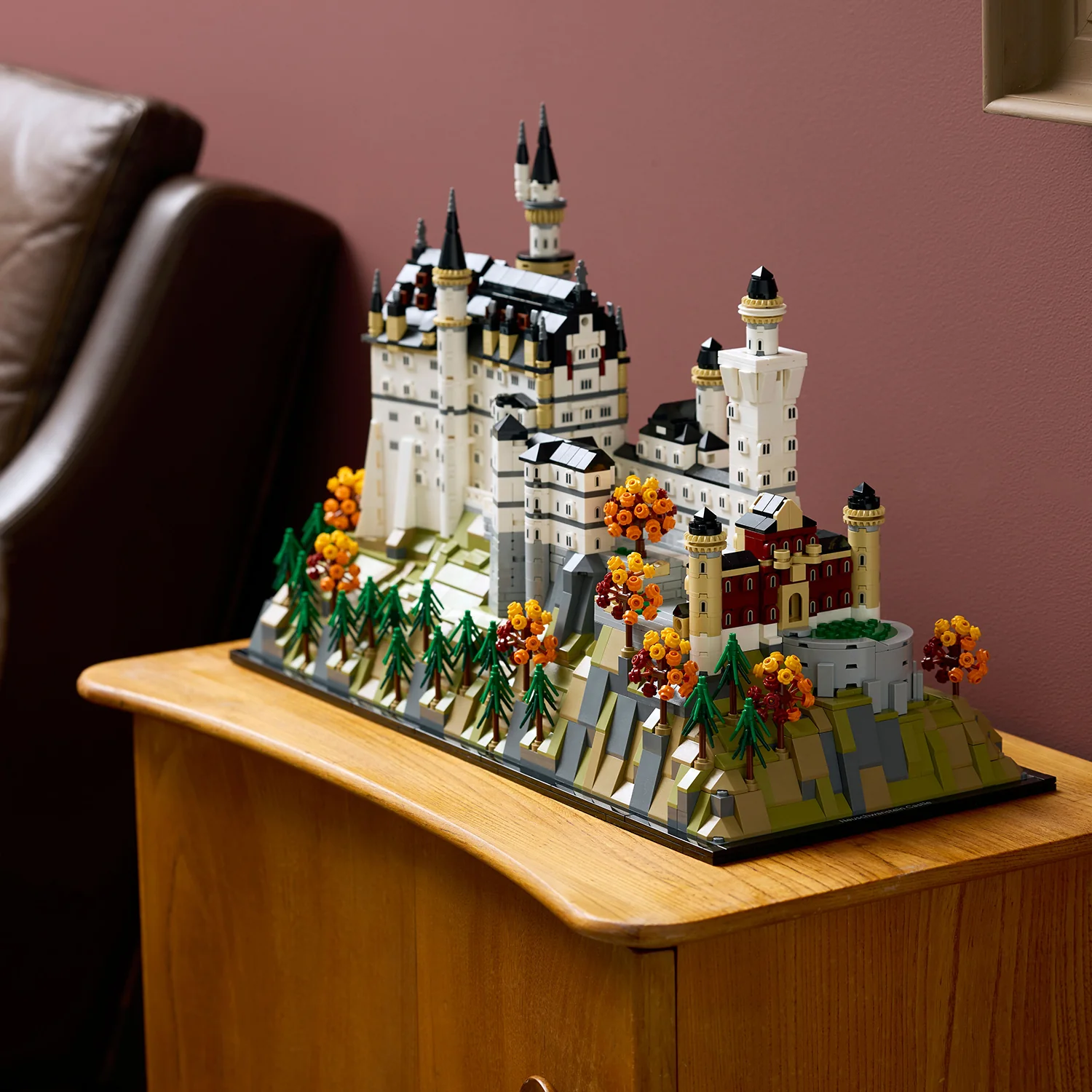 LEGO® Architecture Neuschwanstein Castle - Image 4