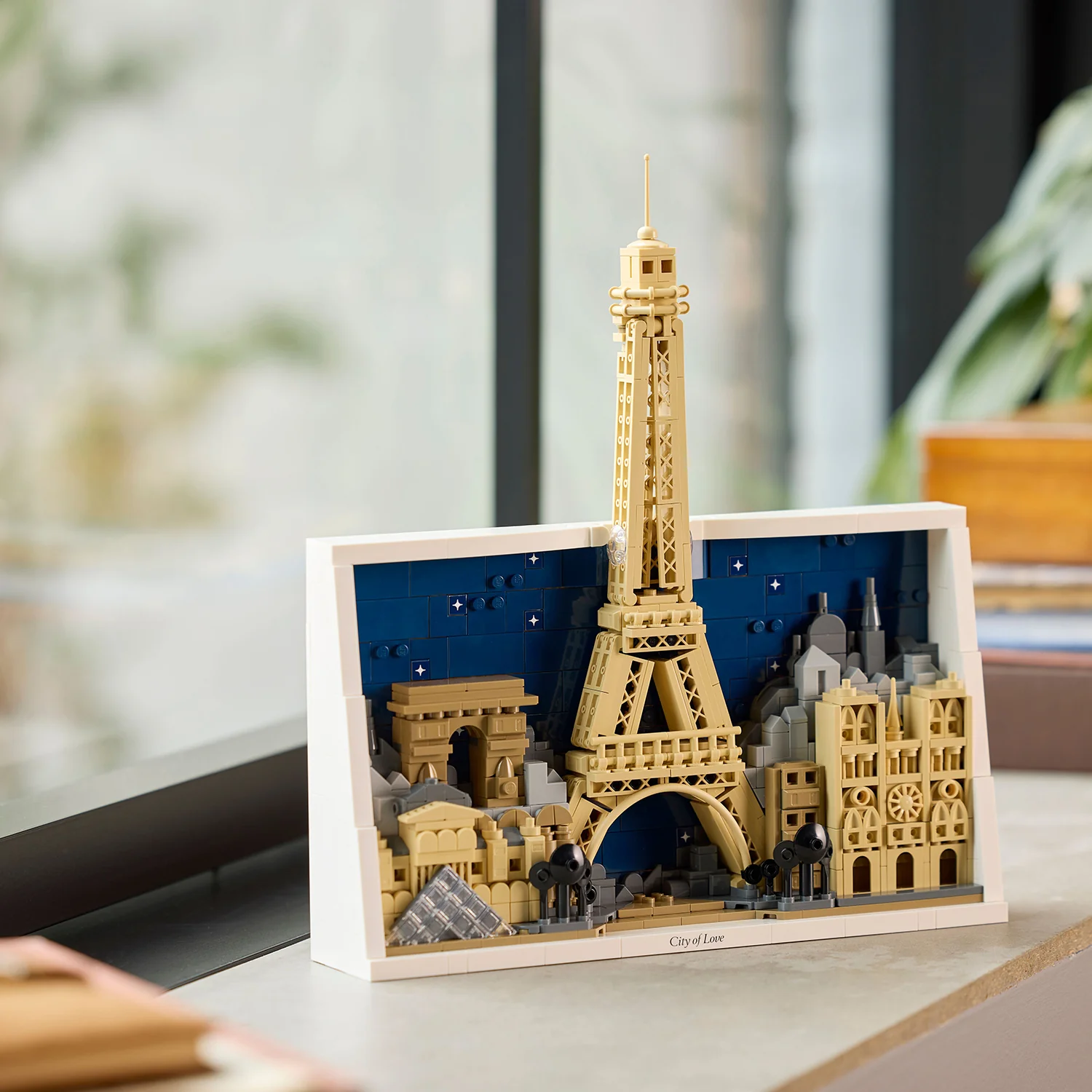 LEGO® Architecture Paris – City of Love - Image 3