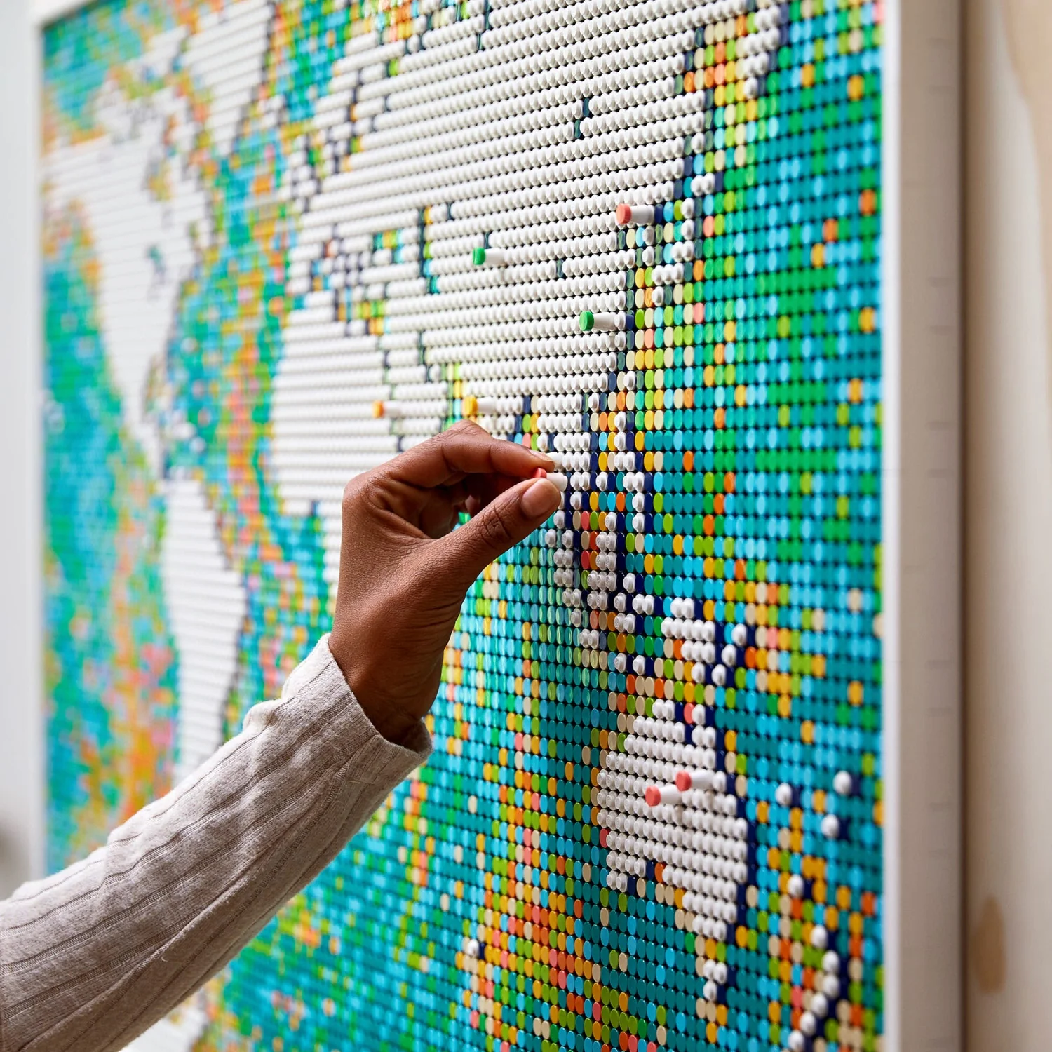 LEGO® Art World Map - Image 14