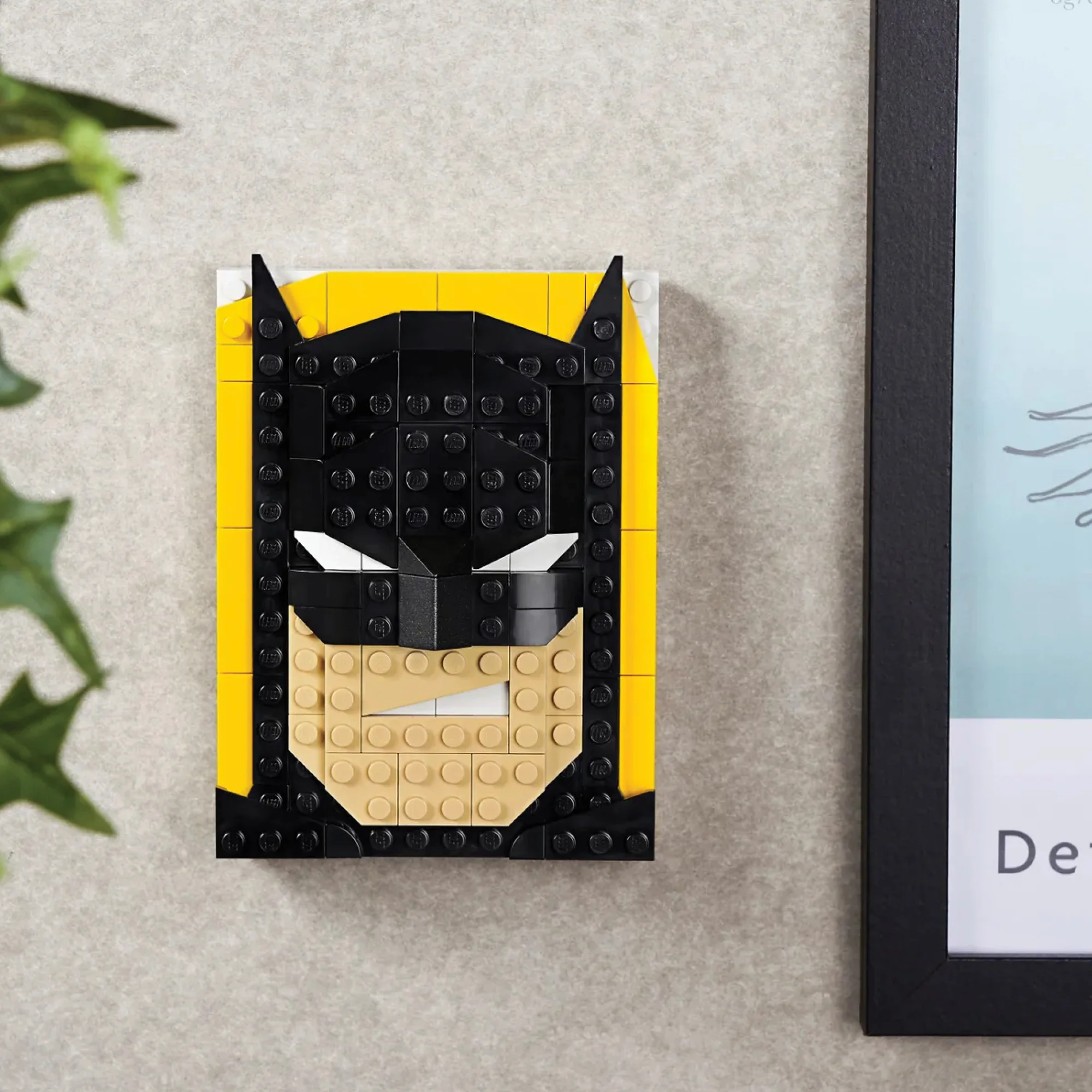 LEGO® Brick Sketches™ DC™ Batman™ - Image 3