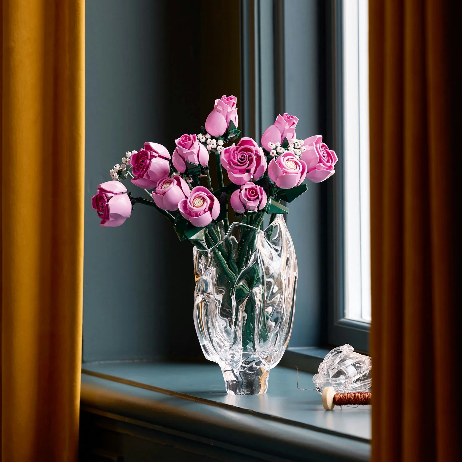 LEGO® Botanicals Bouquet of Pink Roses - Image 5
