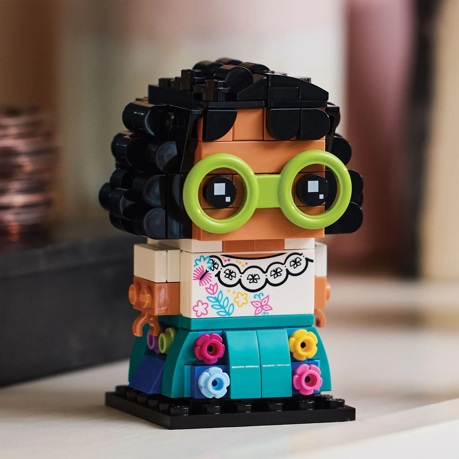 LEGO® BrickHeadz⢠Mirabel Madrigal - Image 4