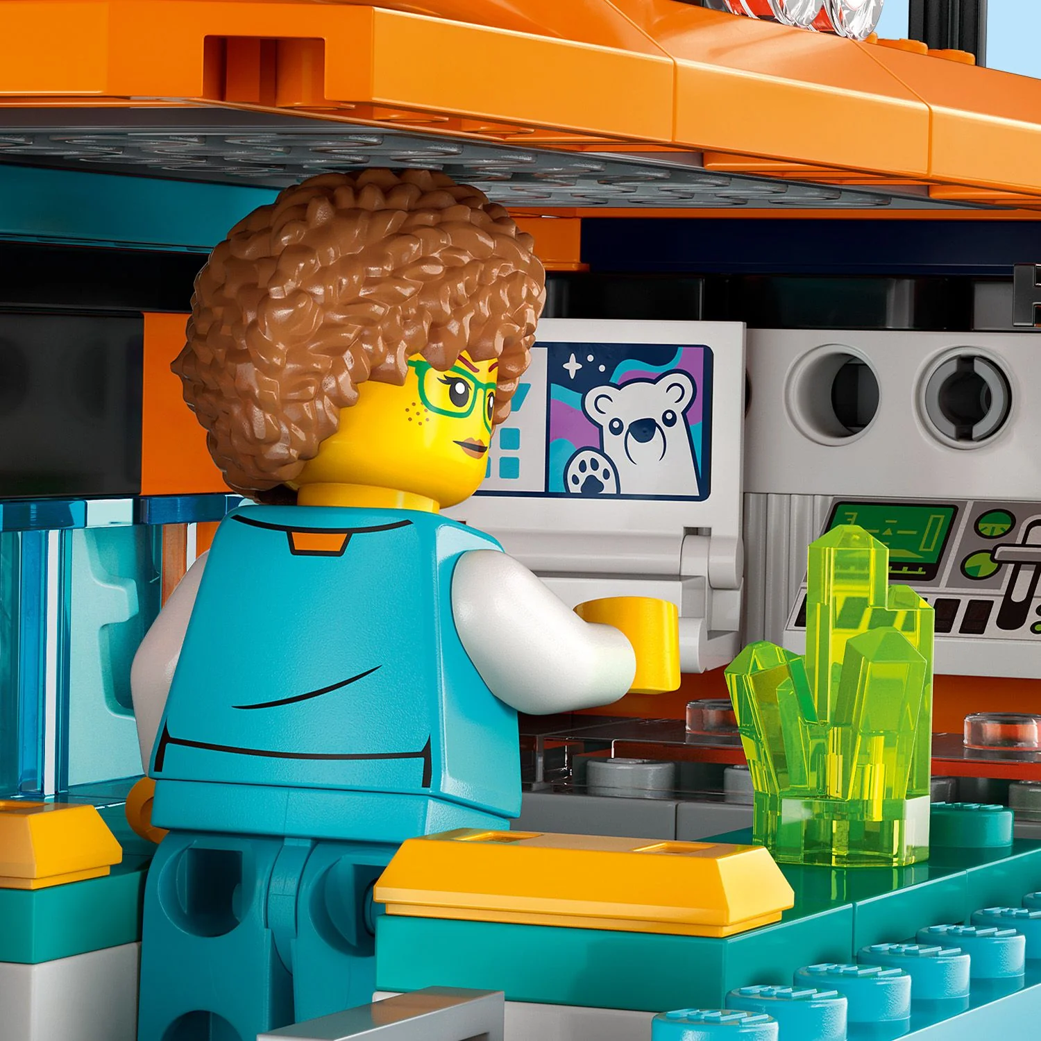 LEGO® City Arctic Explorer Truck and Mobile Lab - Image 7