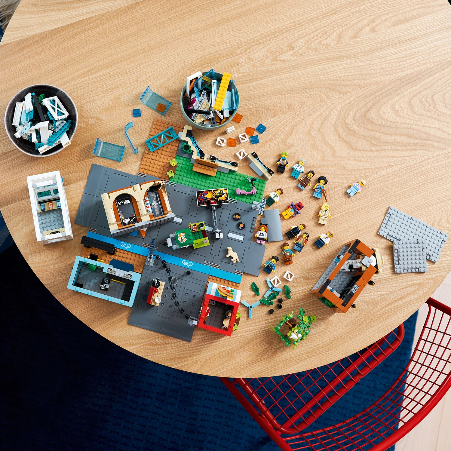 LEGO® City Downtown - Image 5