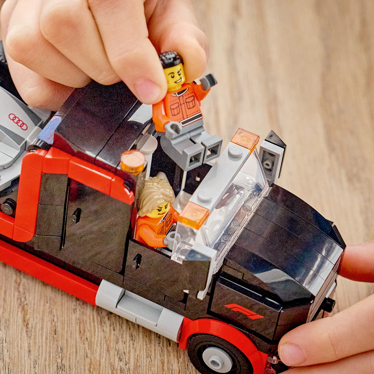 LEGO® City F1® Display Truck with Audi F1® Race Car - Image 7