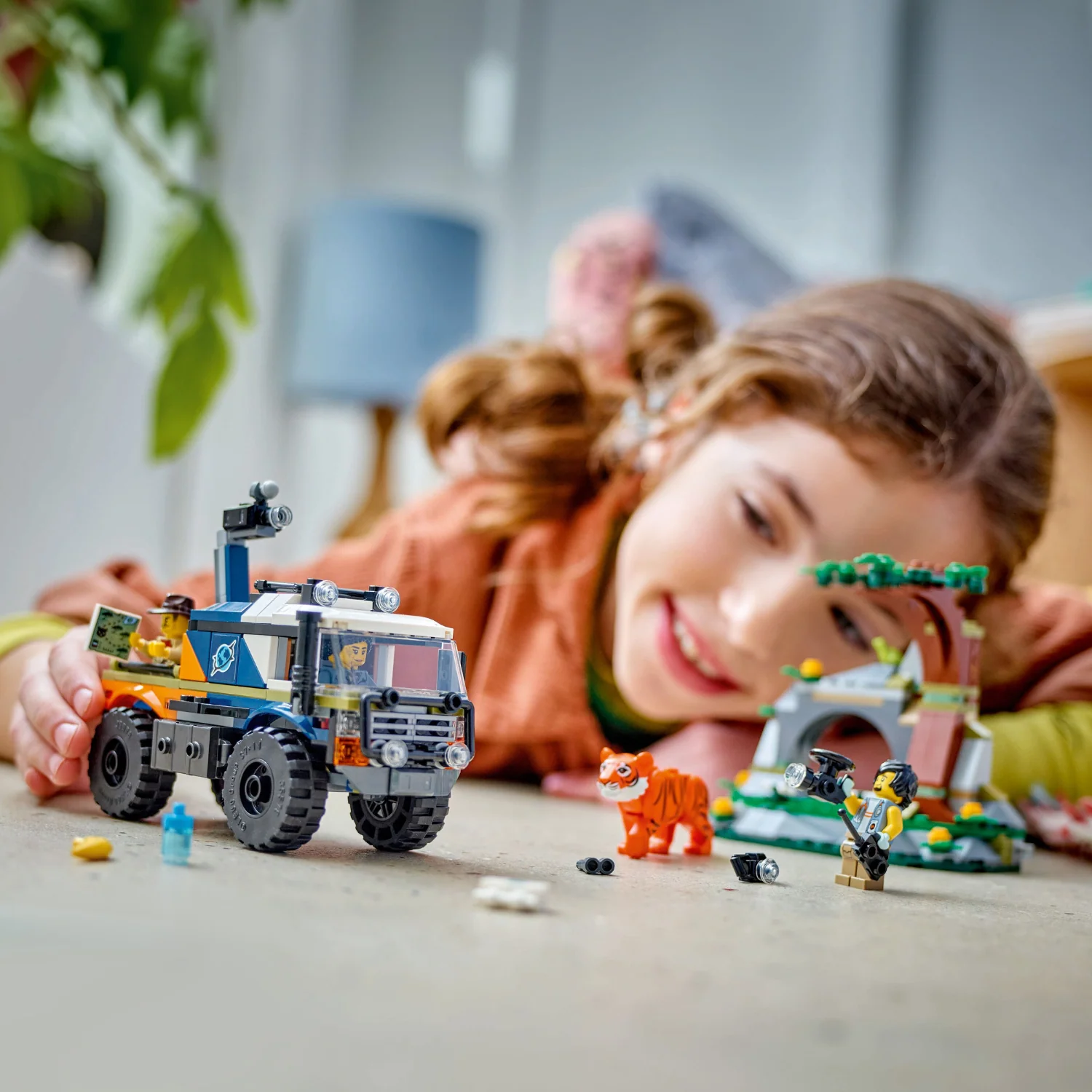 LEGO® City Jungle Explorer Off-Road Truck - Image 4