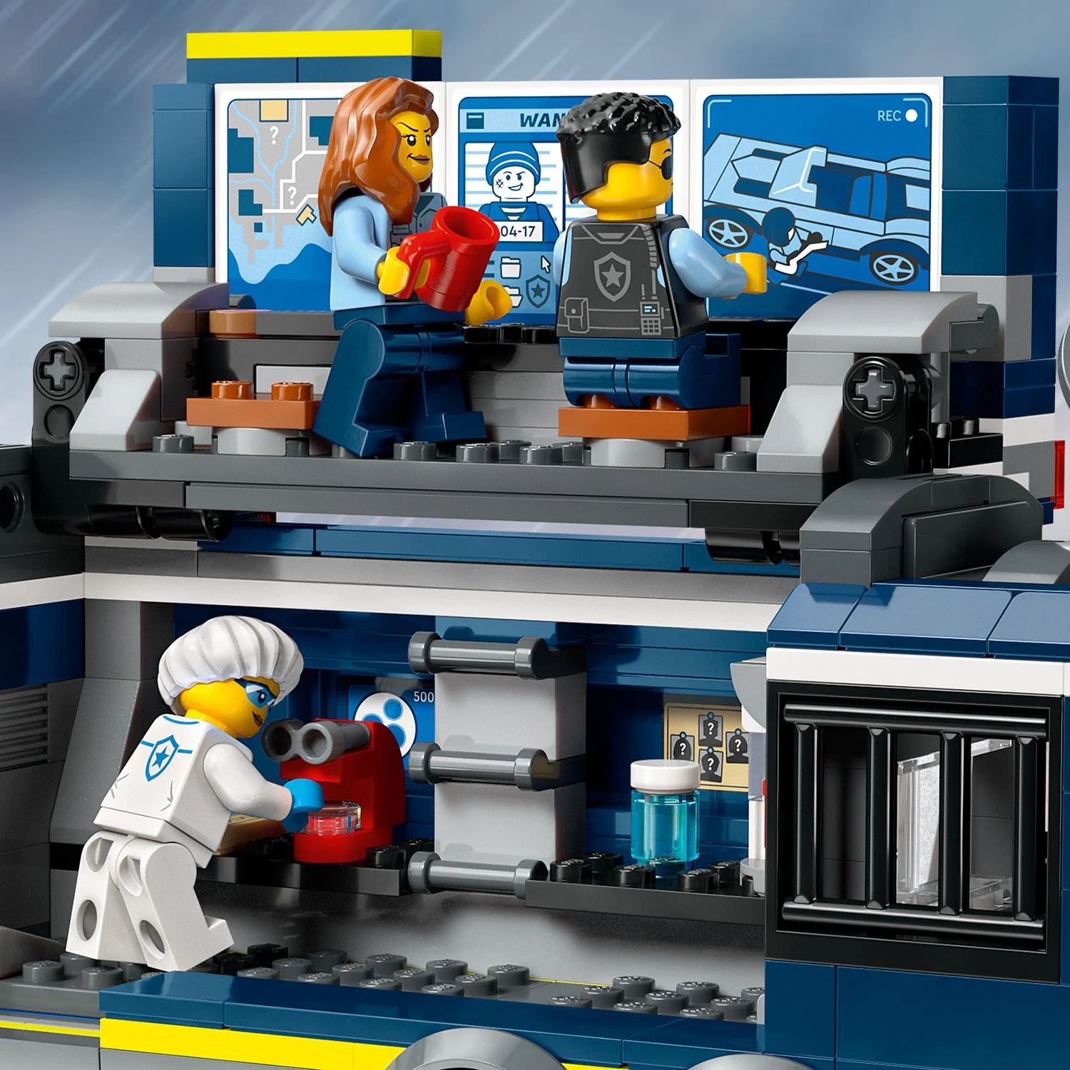 LEGO® City Police Mobile Crime Lab Truck - Image 7