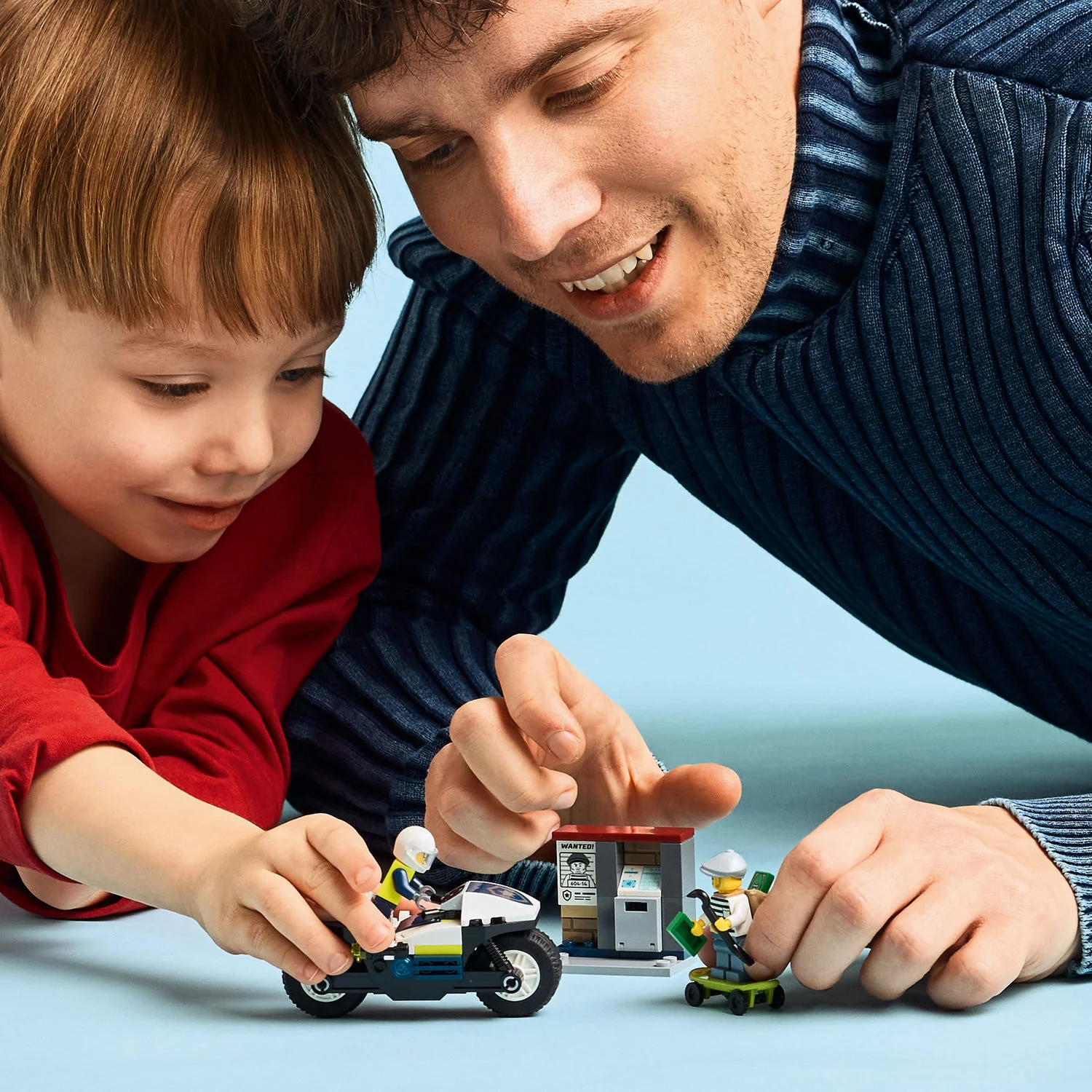 LEGO® City Police Motorcycle Chase - Image 3