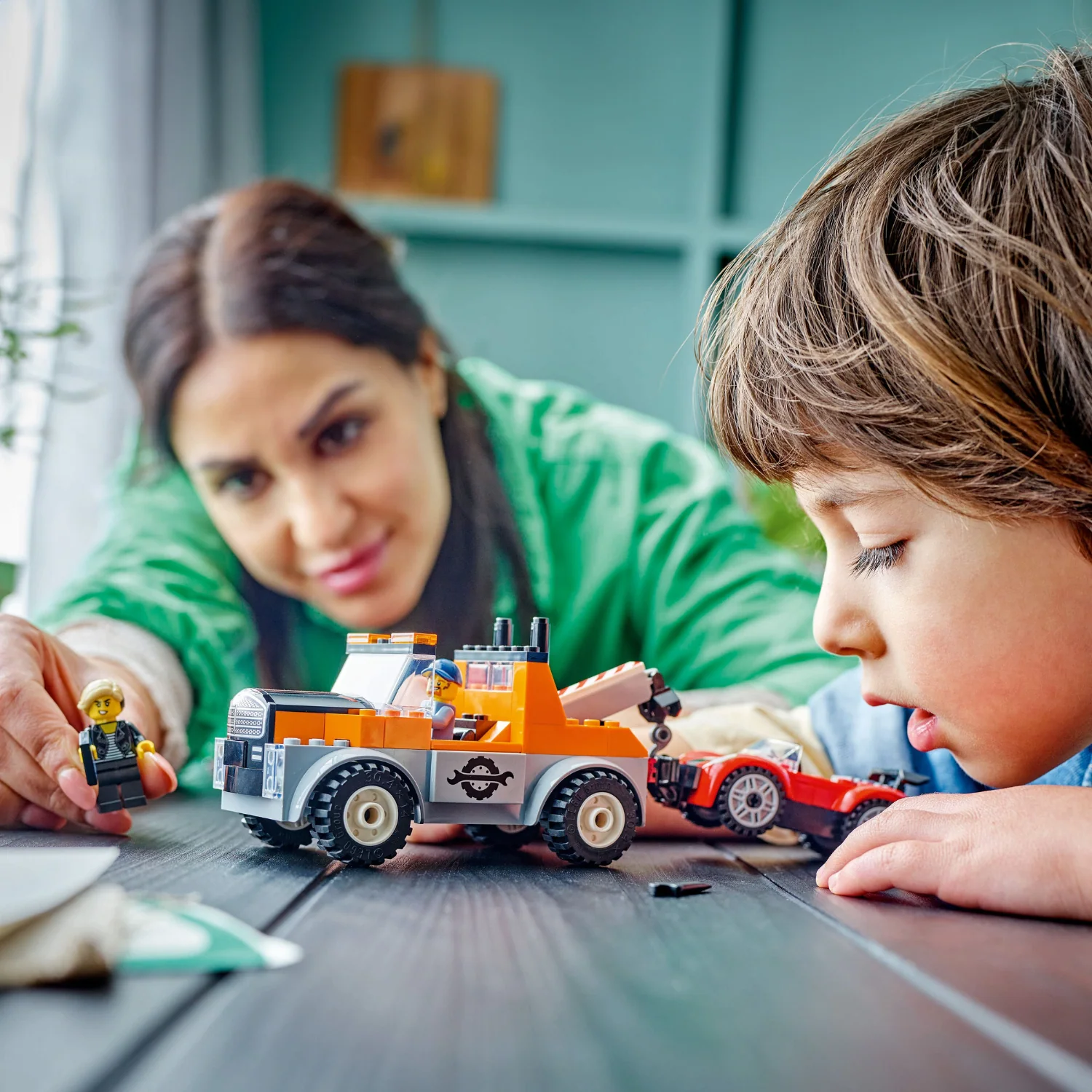 LEGO® City Tow Truck and Sports Car Repair - Image 4