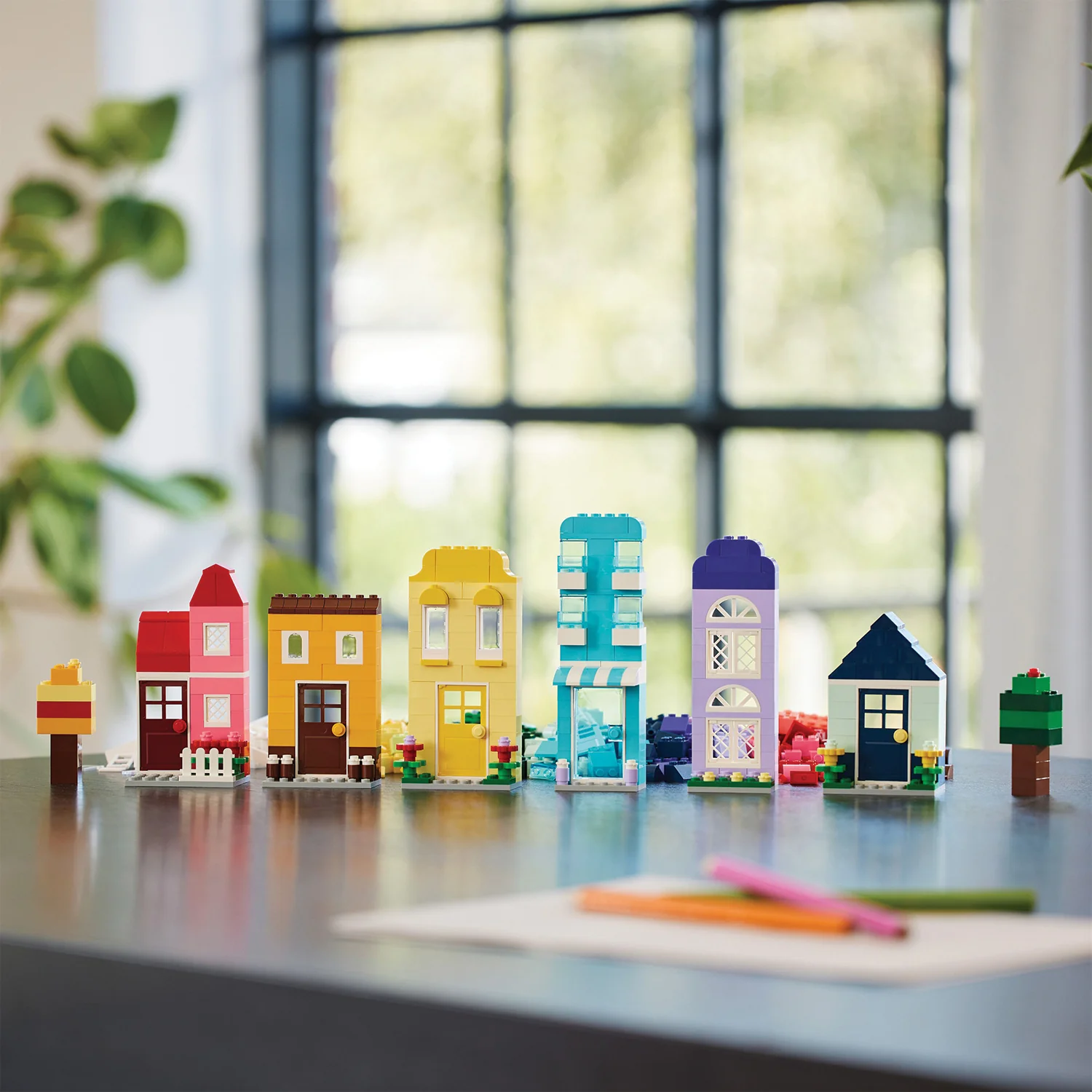 LEGO® Classic Creative Houses - Image 7