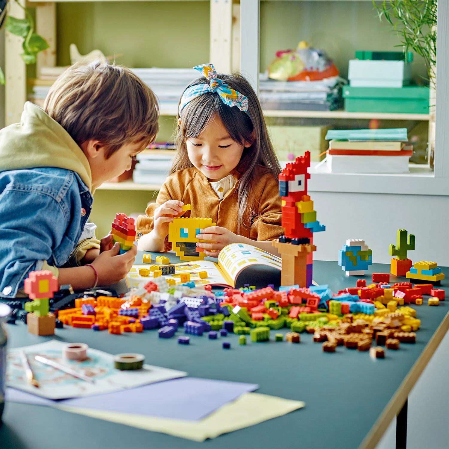 LEGO® Classic Lots of Bricks - Image 5