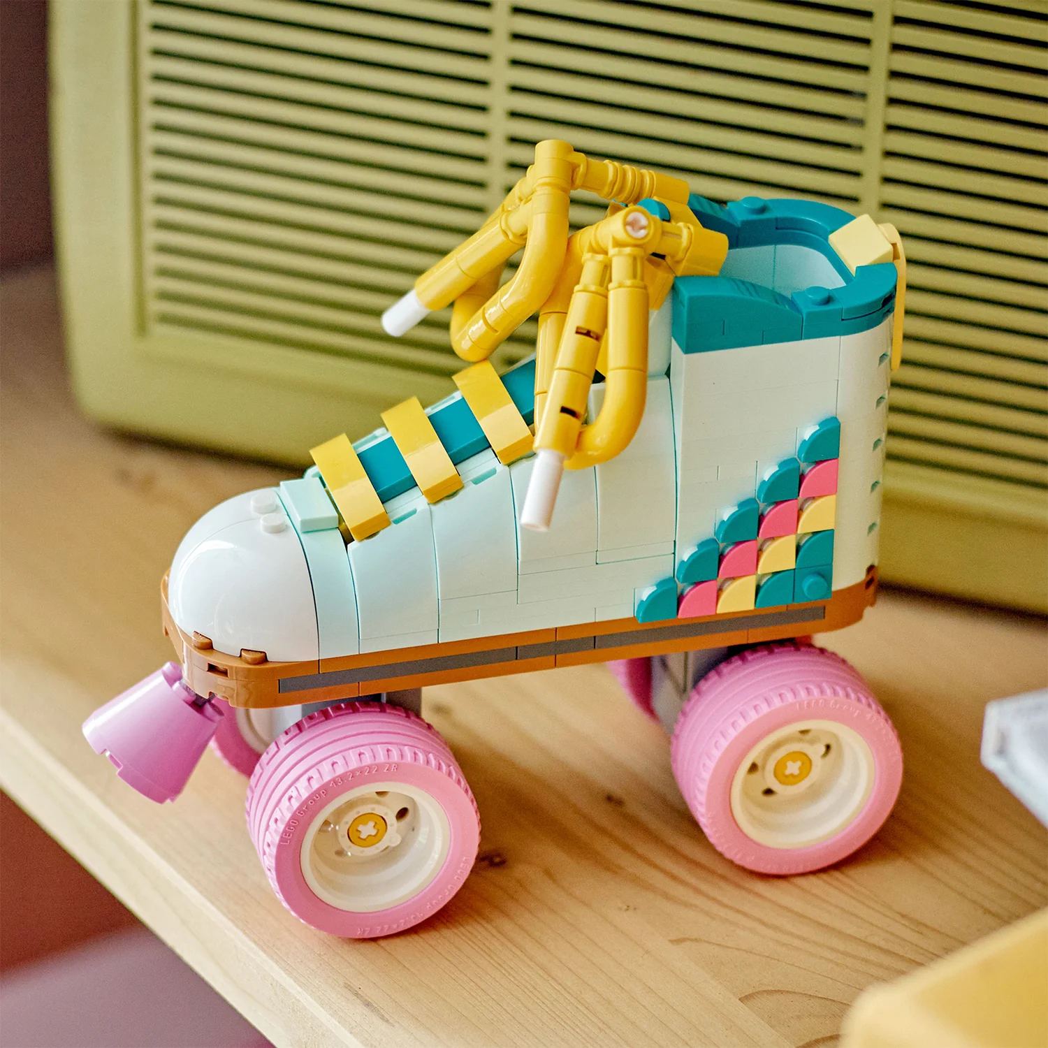 LEGO® Creator 3-in-1 Retro Roller Skate - Image 5