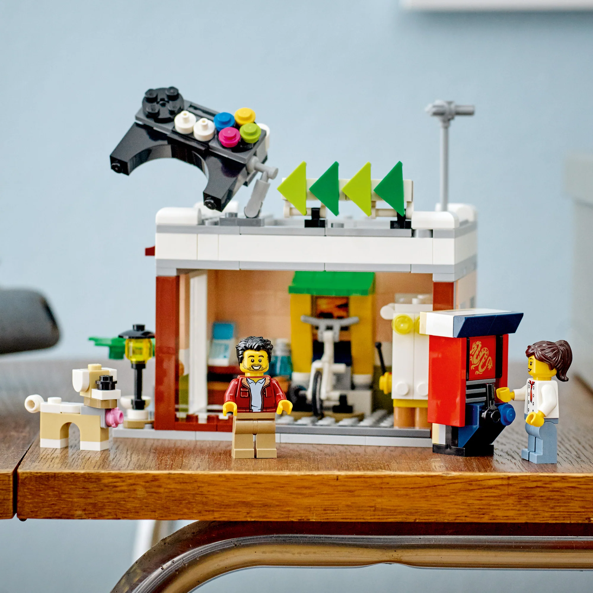 LEGO® Creator 3-in-1 Downtown Noodle Shop - Image 7