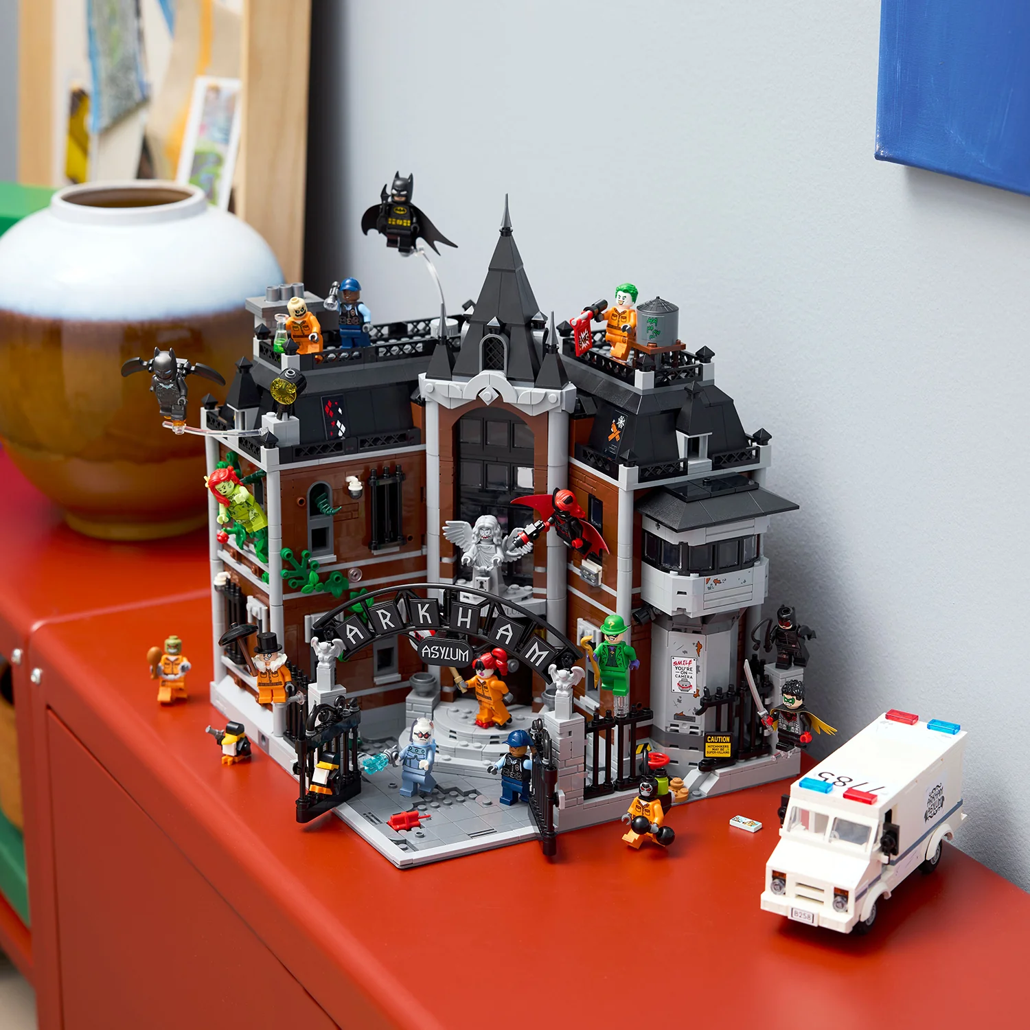 LEGO® DC Batman™ Arkham Asylum™ - Image 5