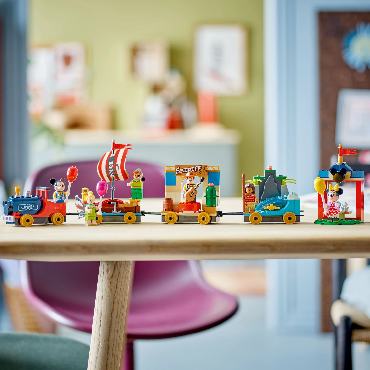 LEGO® Disney™: Disney Celebration Train - Image 4