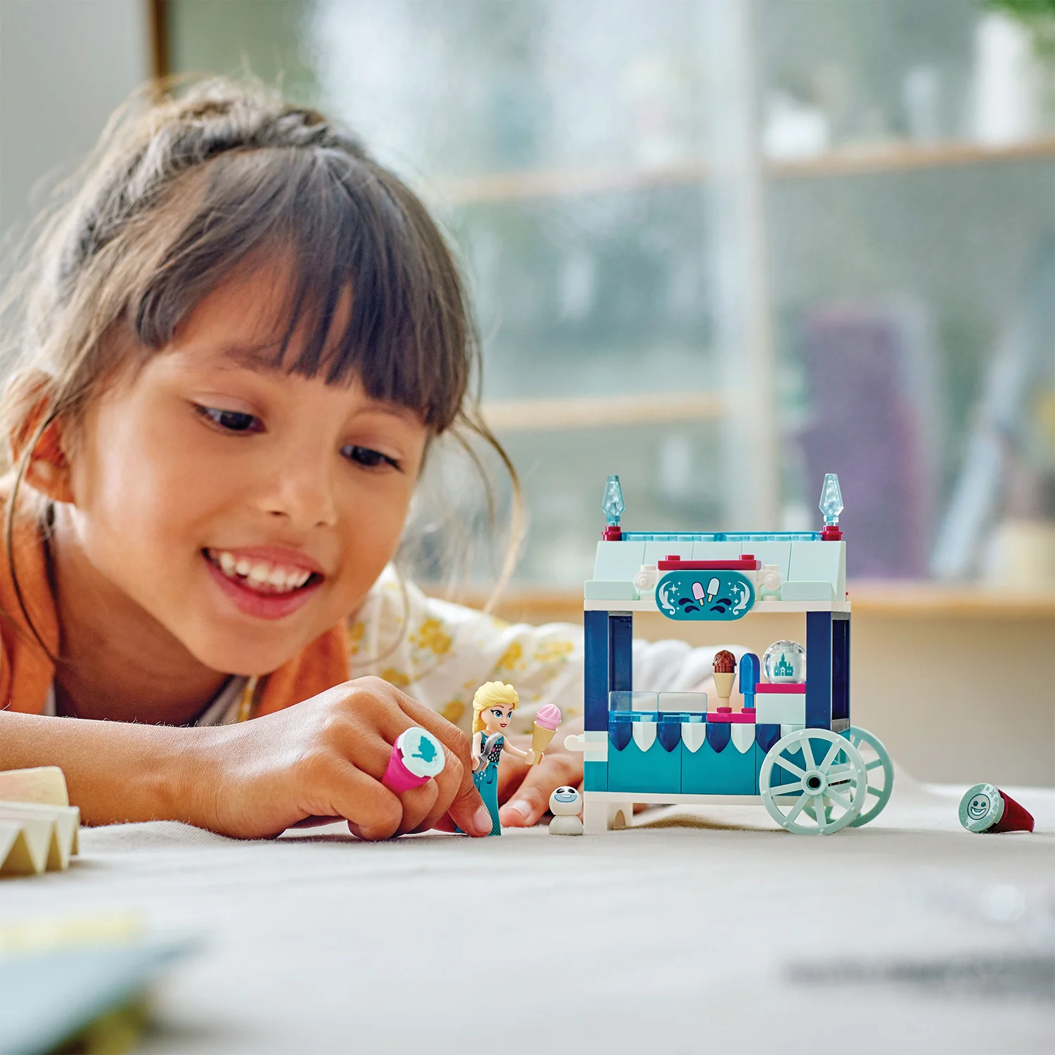LEGO® Disney™ Elsa's Frozen Treats - Image 4