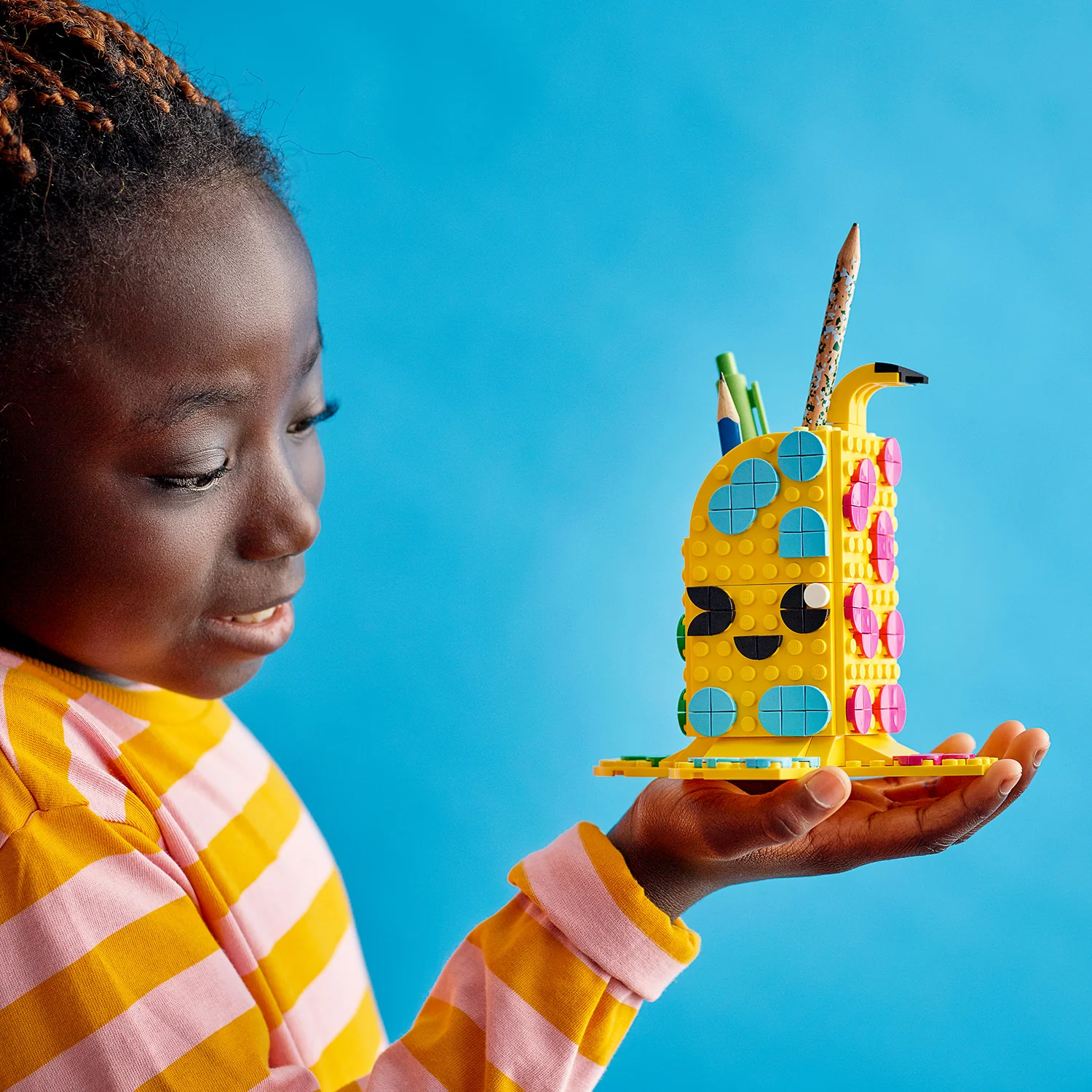 LEGO® DOTS™ Cute Banana Pen Holder - Image 8