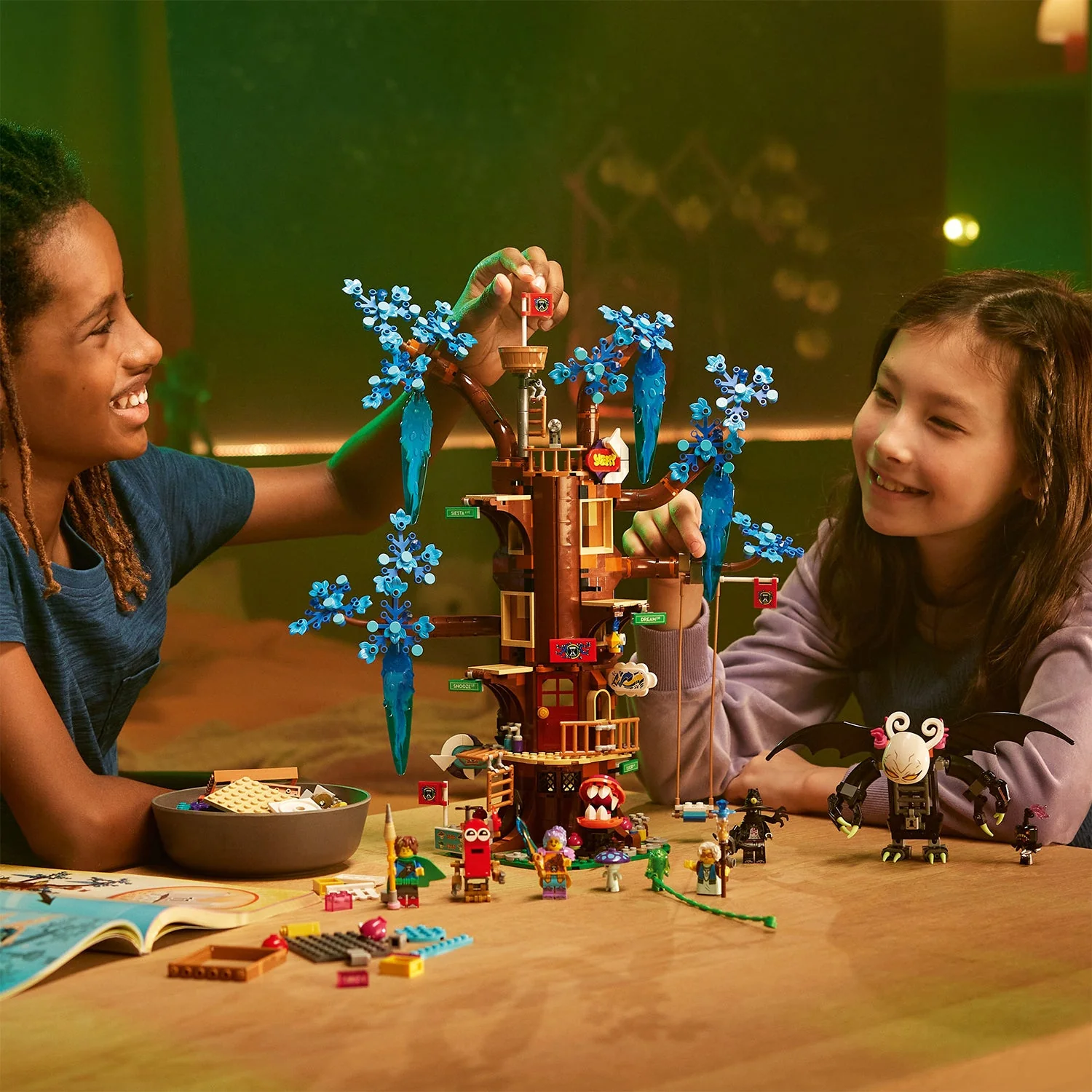 LEGO® DREAMZzz™ Fantastical Tree House - Image 4