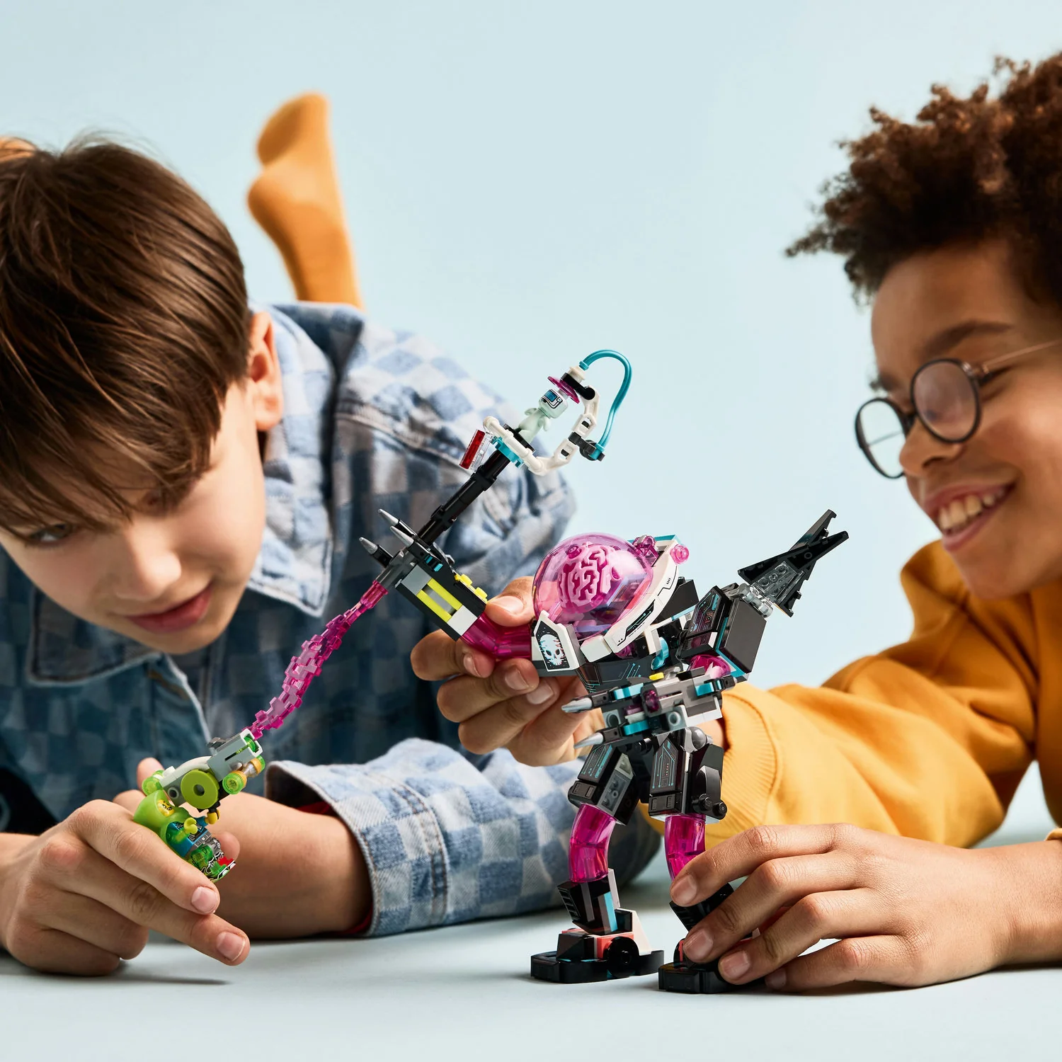 LEGO® DREAMZzz™ Mateo vs. Cyber Brain Mech - Image 3