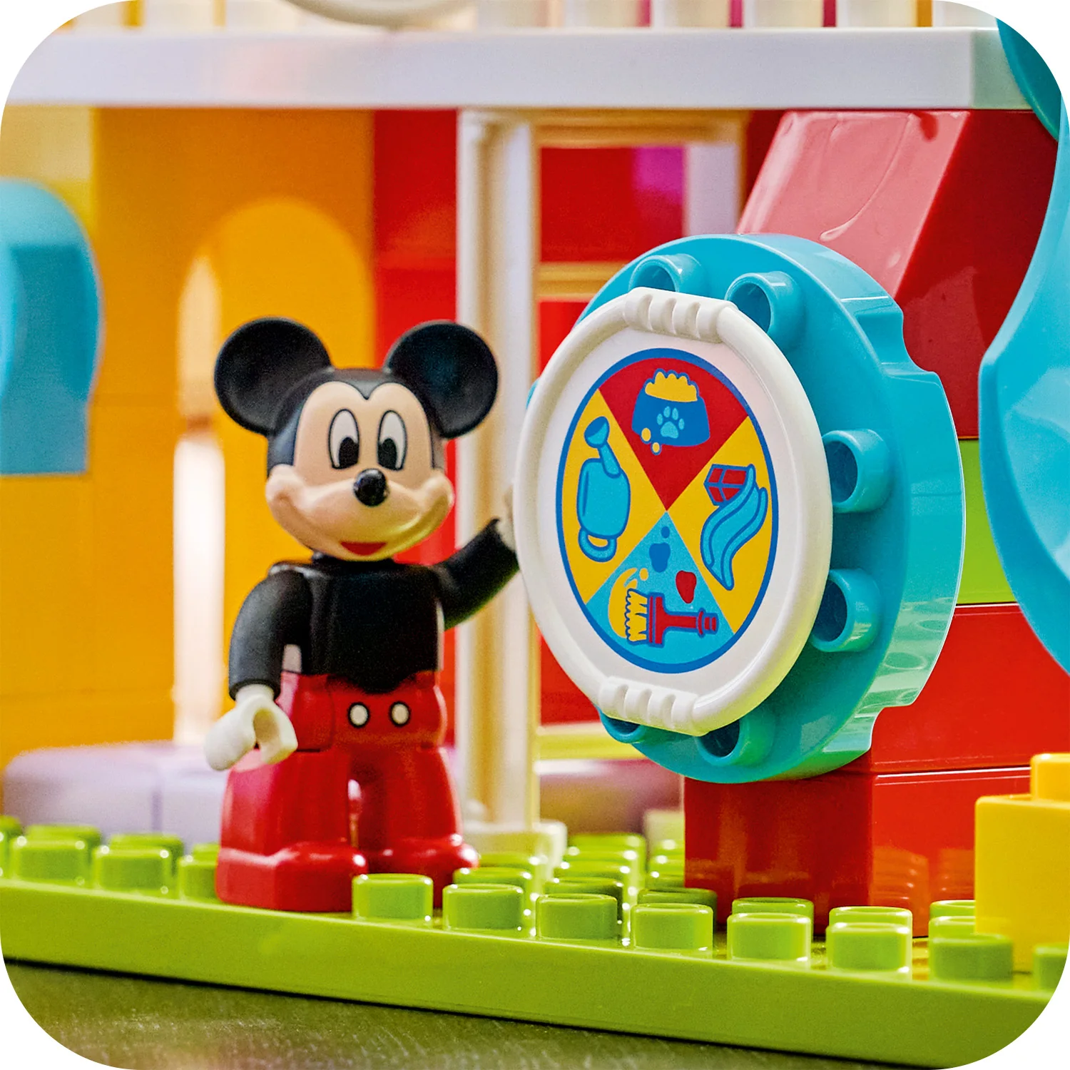 LEGO® DUPLO® | Disney Mickey Mouse Clubhouse with Minnie & Pluto - Image 8