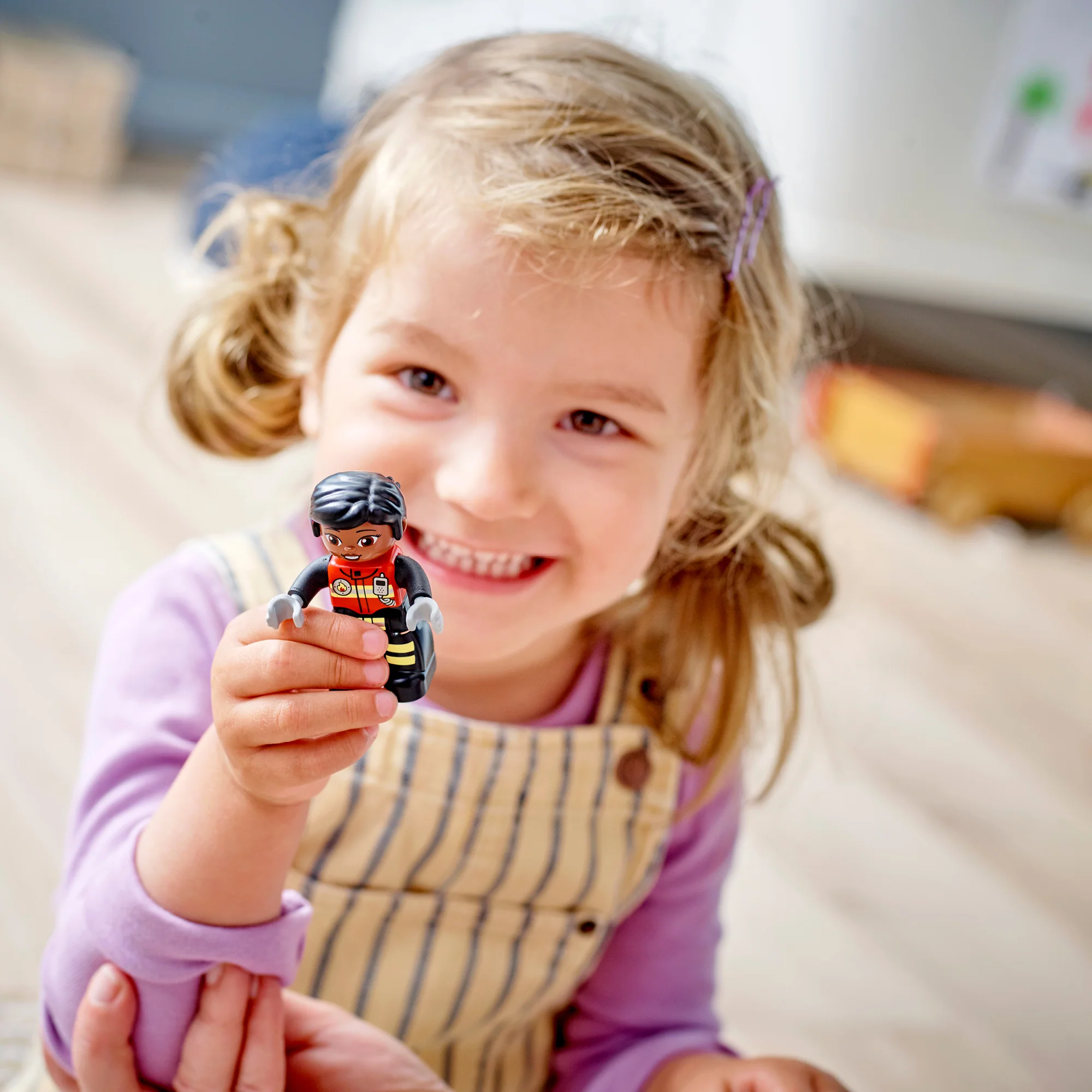LEGO® DUPLO™ Rescue Fire Station & Helicopter - Image 7