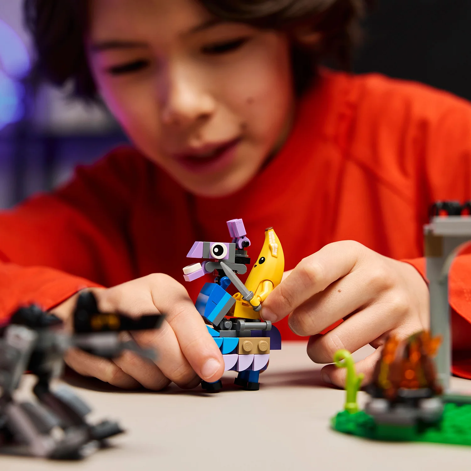LEGO® Fortnite® Peely & Sparkplug’s Camp - Image 5