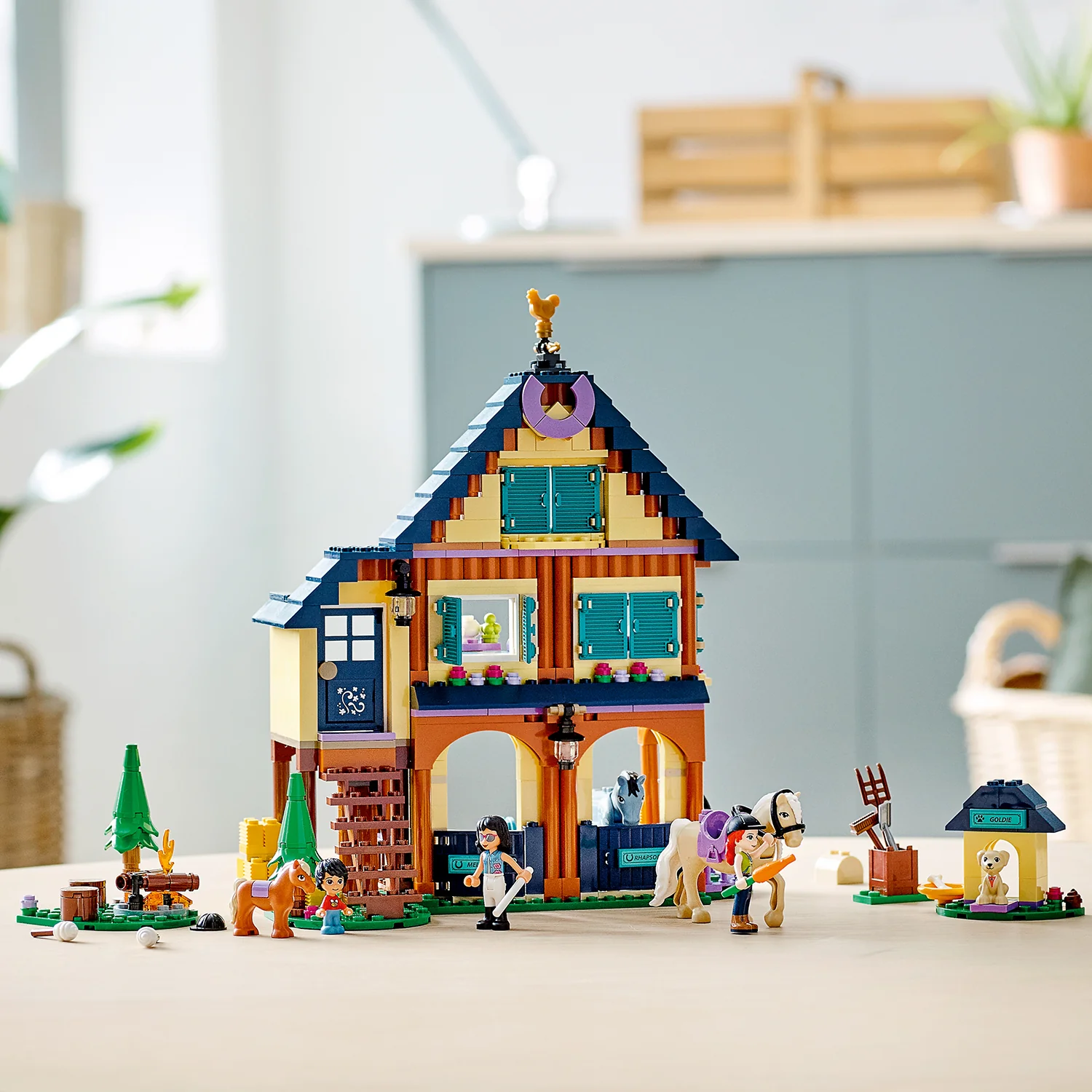 LEGO® Friends⢠Forest Horseback Riding Center - Image 5