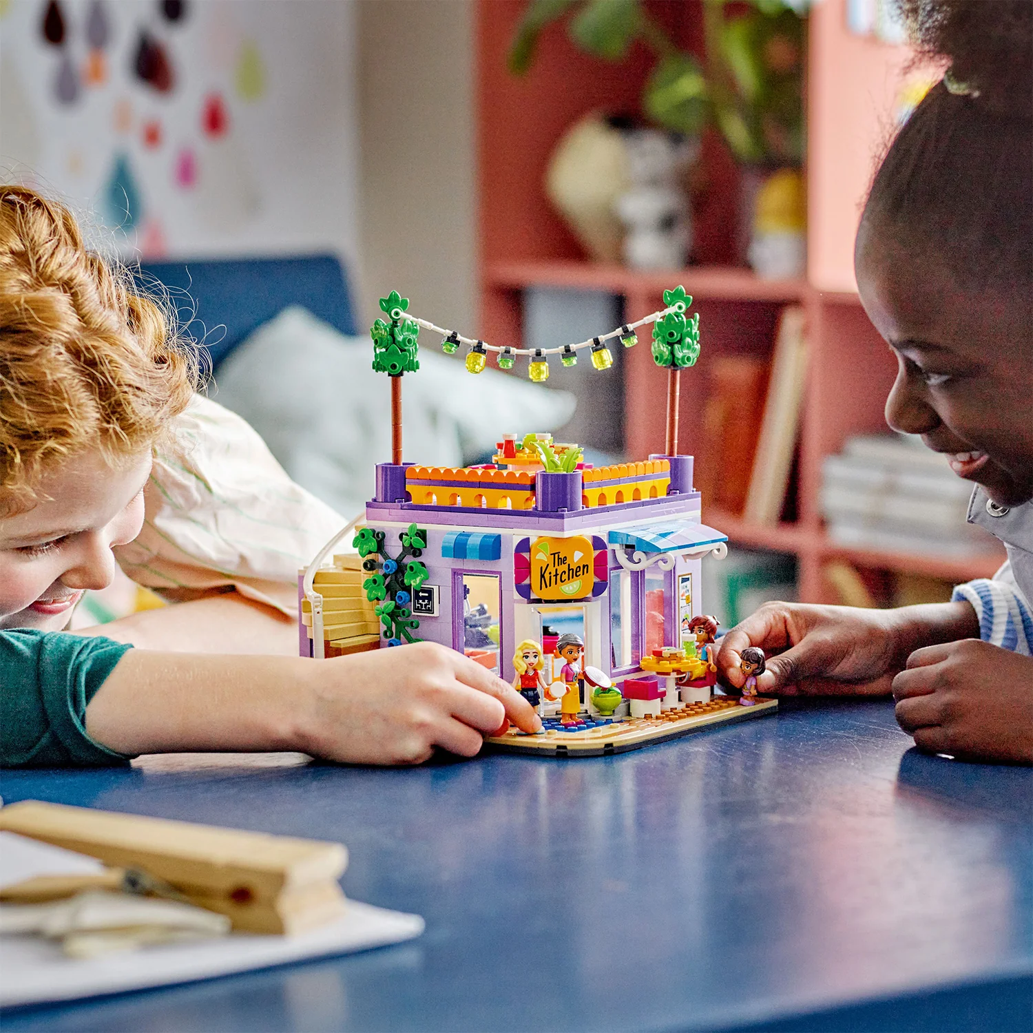 LEGO® Friends™ Heartlake City Community Kitchen - Image 3