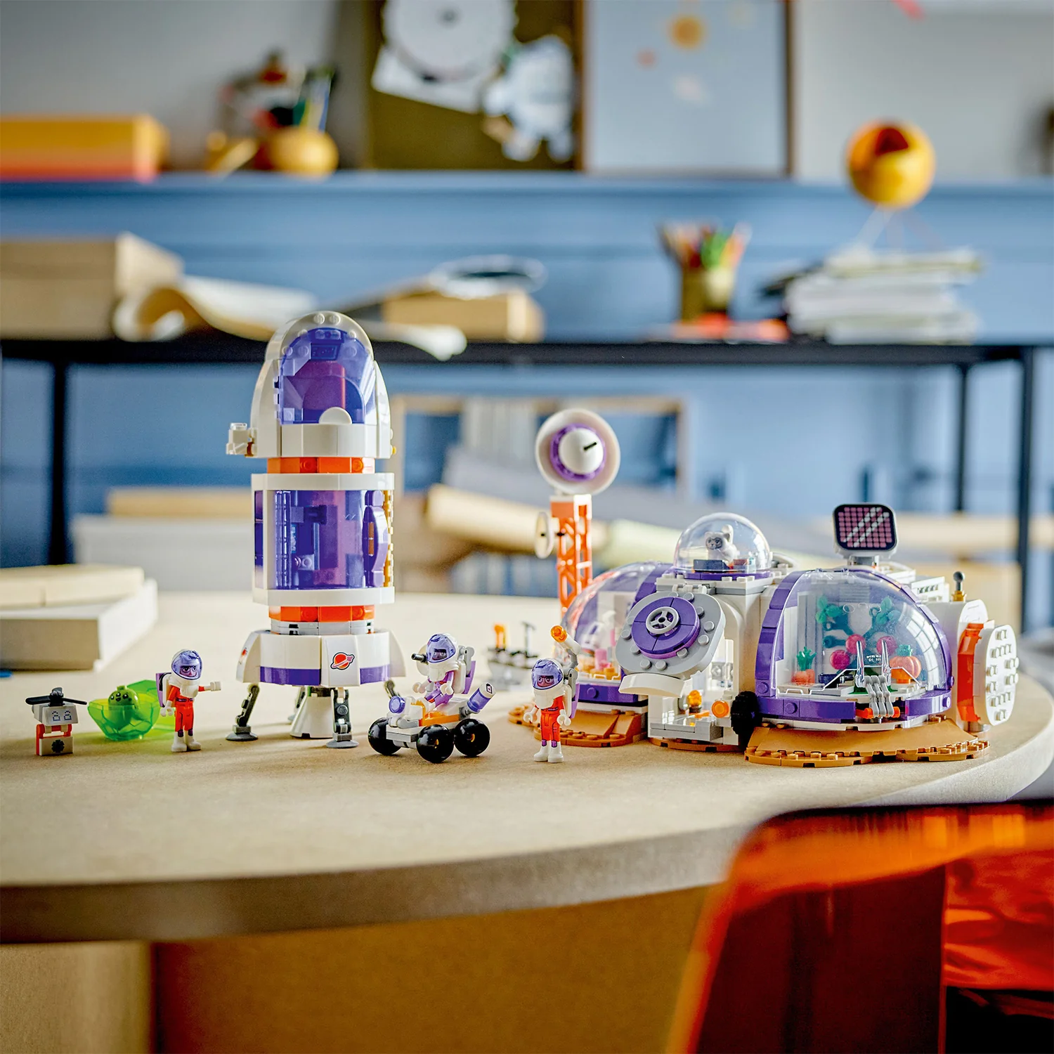 LEGO® Friends™ Mars Space Base and Rocket - Image 5