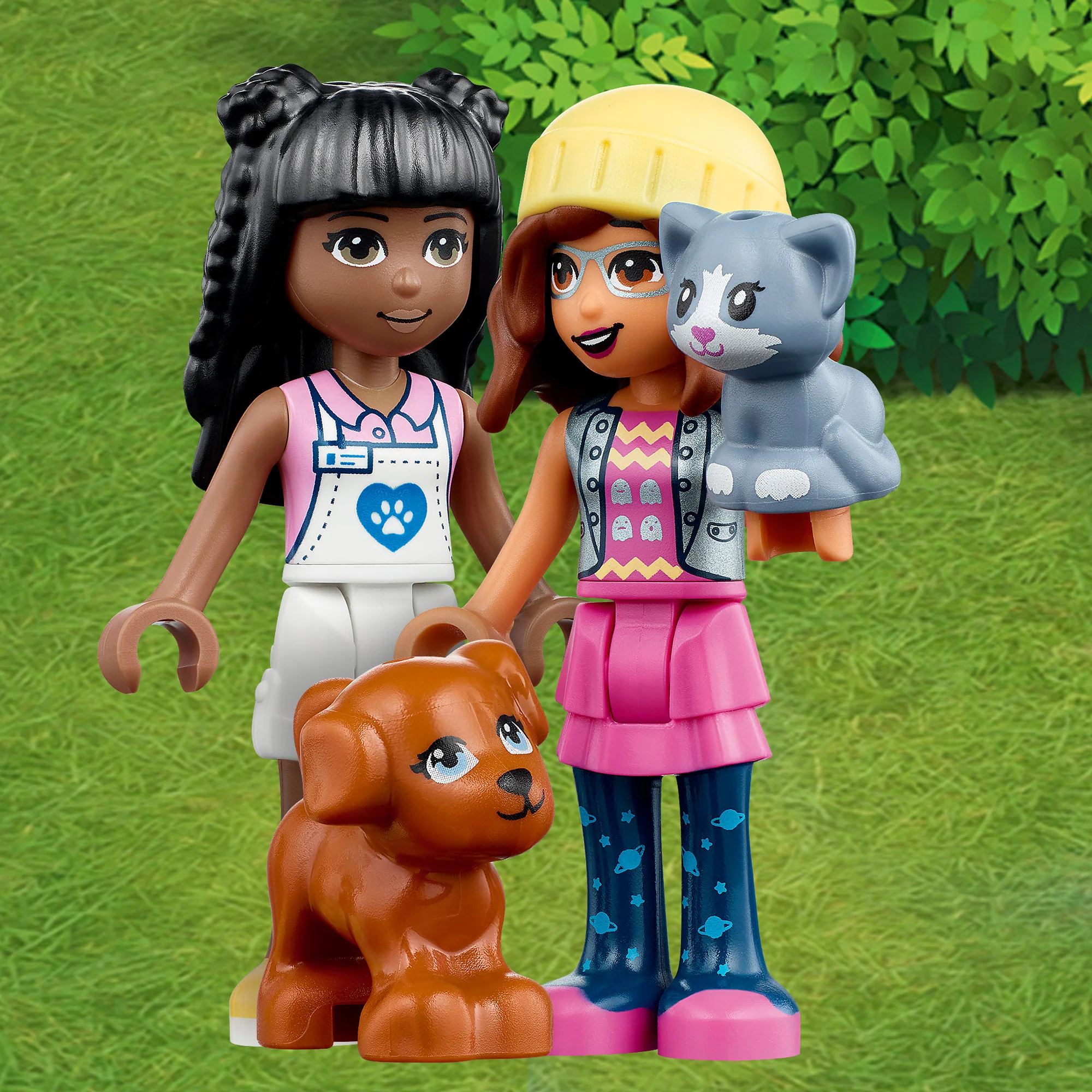 LEGO® Friends™ Pet Adoption Café - Image 13