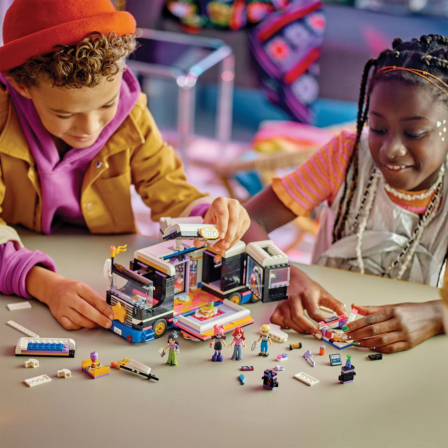 LEGO® Friends™ Pop Star Music Tour Bus - Image 3