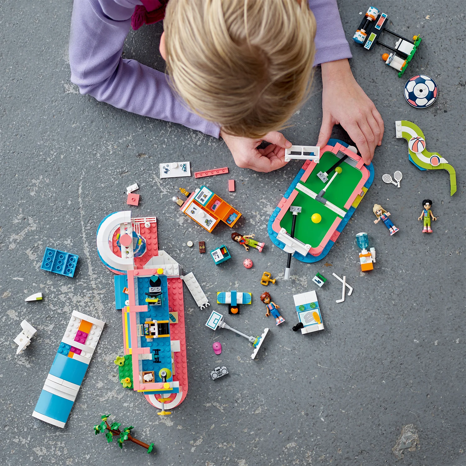 LEGO® Friends™ Sports Center - Image 4