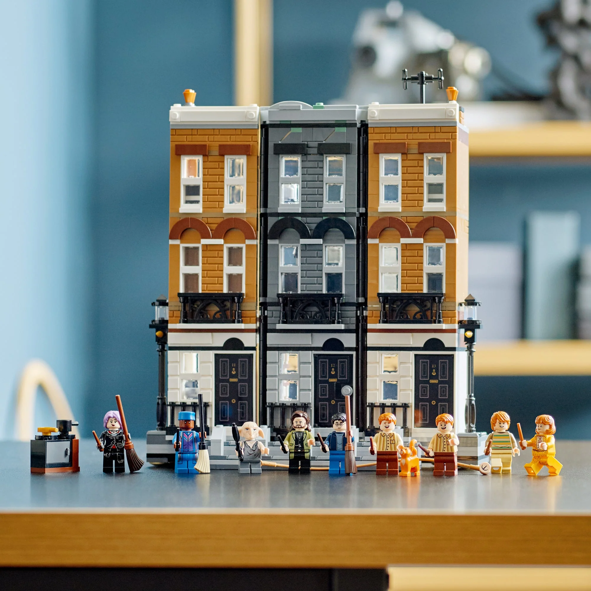 LEGO® Harry Potter™ 12 Grimmauld Place - Image 3
