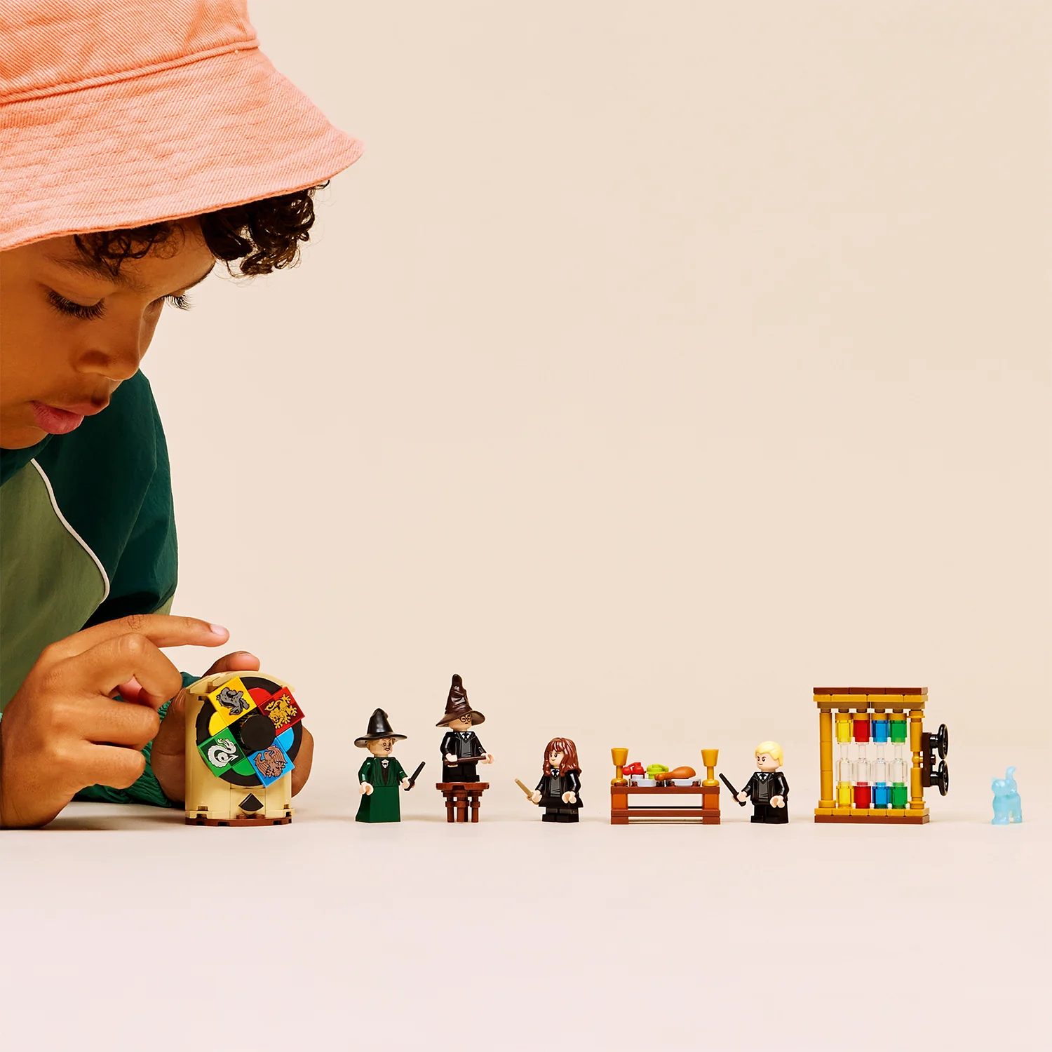LEGO® Harry Potter™ Hogwarts™ Castle: Sorting Hat™ Ceremony - Image 3