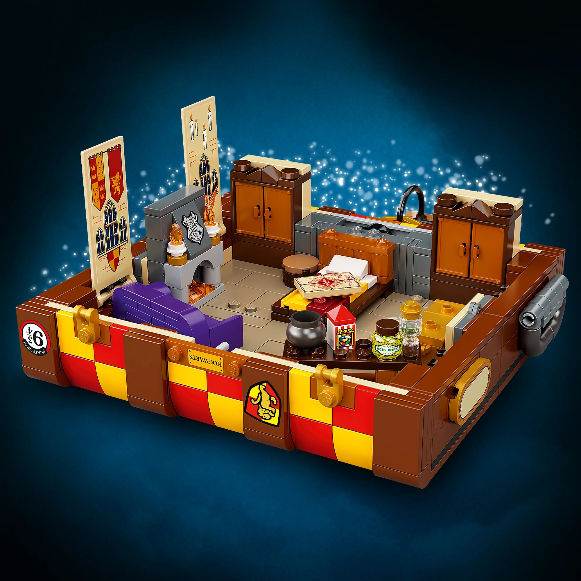 LEGO® Harry Potter™ Hogwarts™ Magical Trunk - Image 8