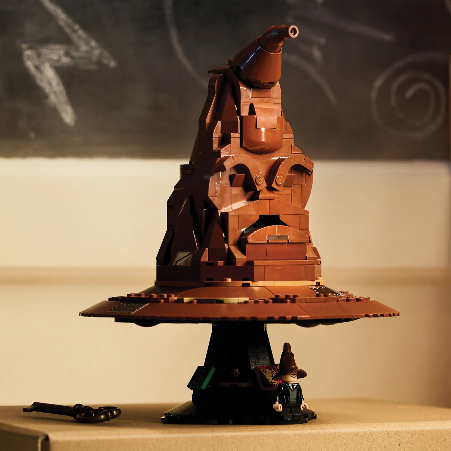 LEGO® Harry Potter™ Talking Sorting Hat™ - Image 6