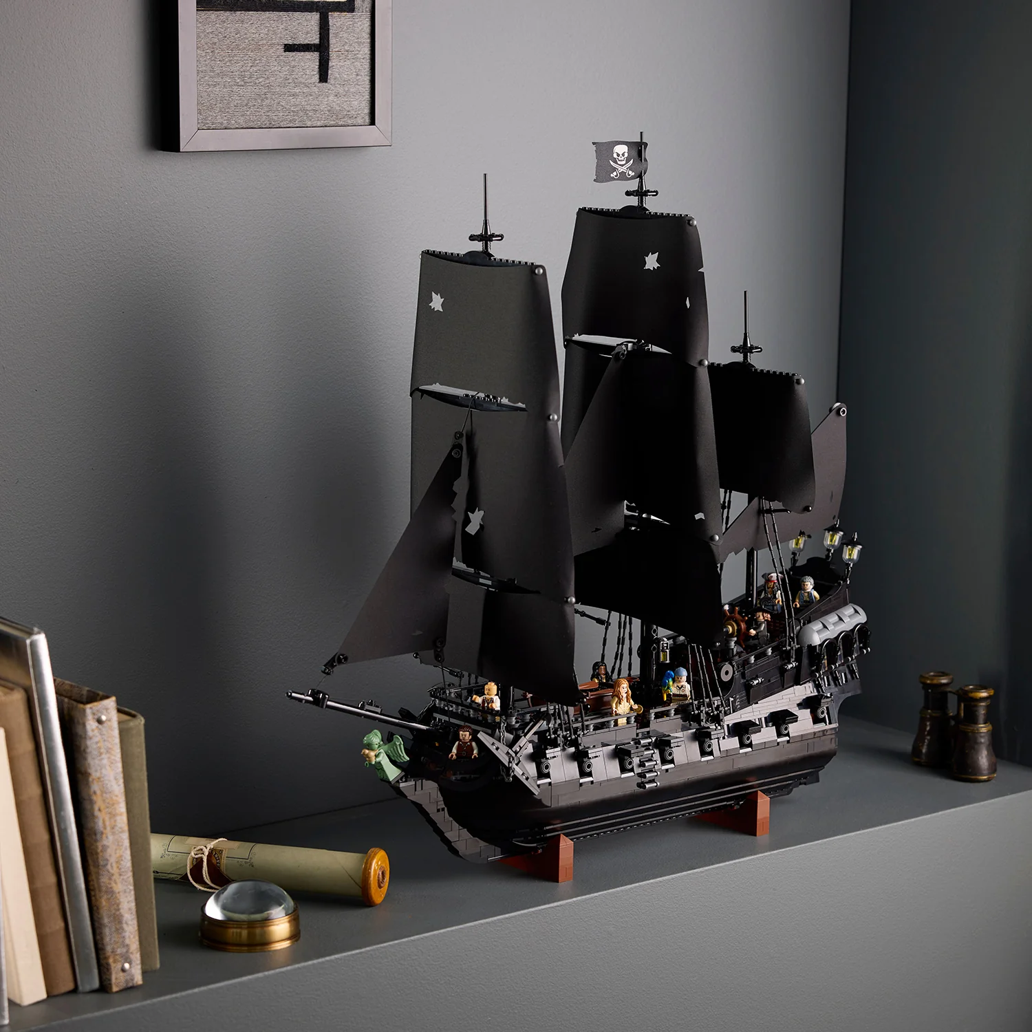 LEGO® ICONS™ Captain Jack Sparrow’s Pirate Ship - Image 3