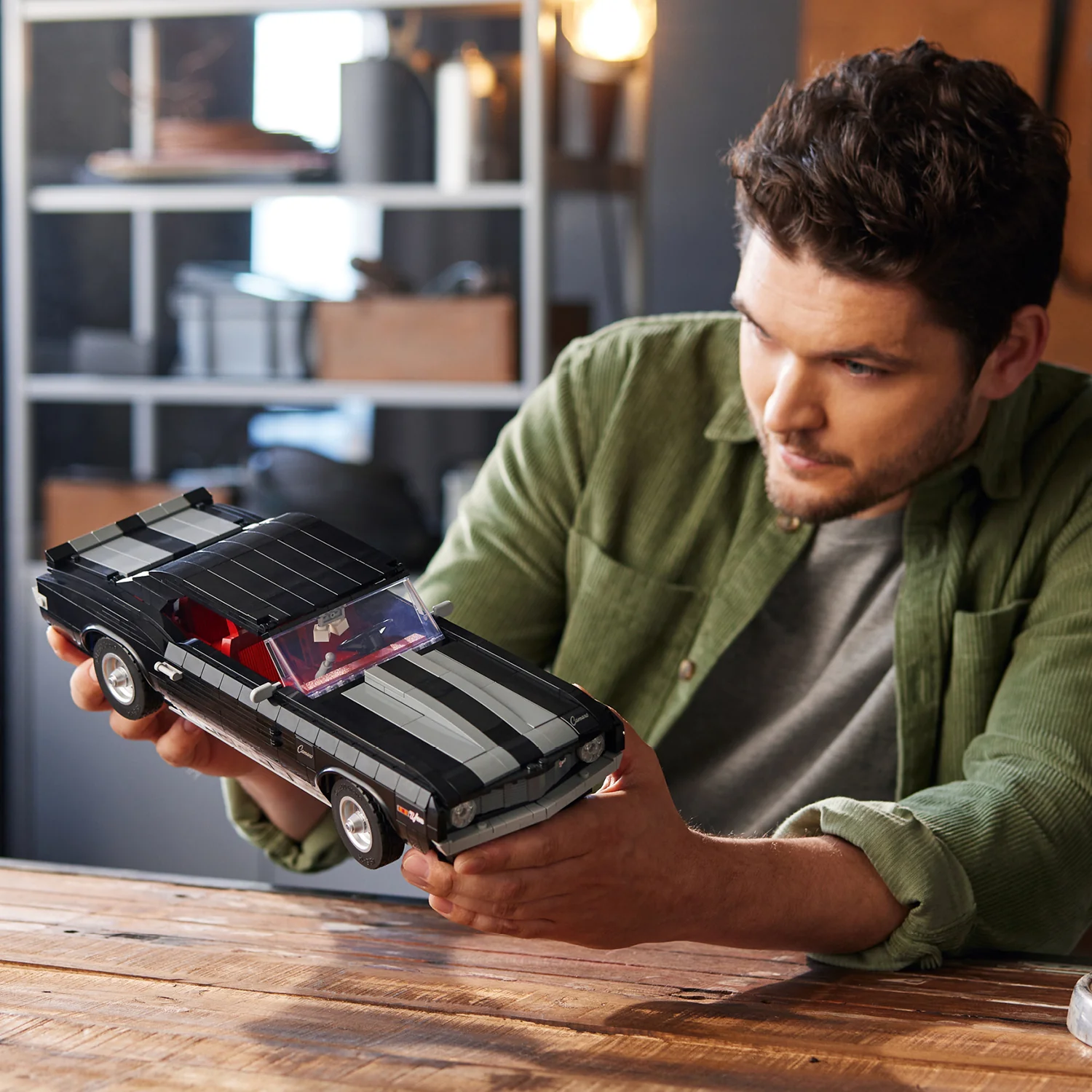 LEGO® ICONS™ Chevrolet Camaro Z28 - Image 4