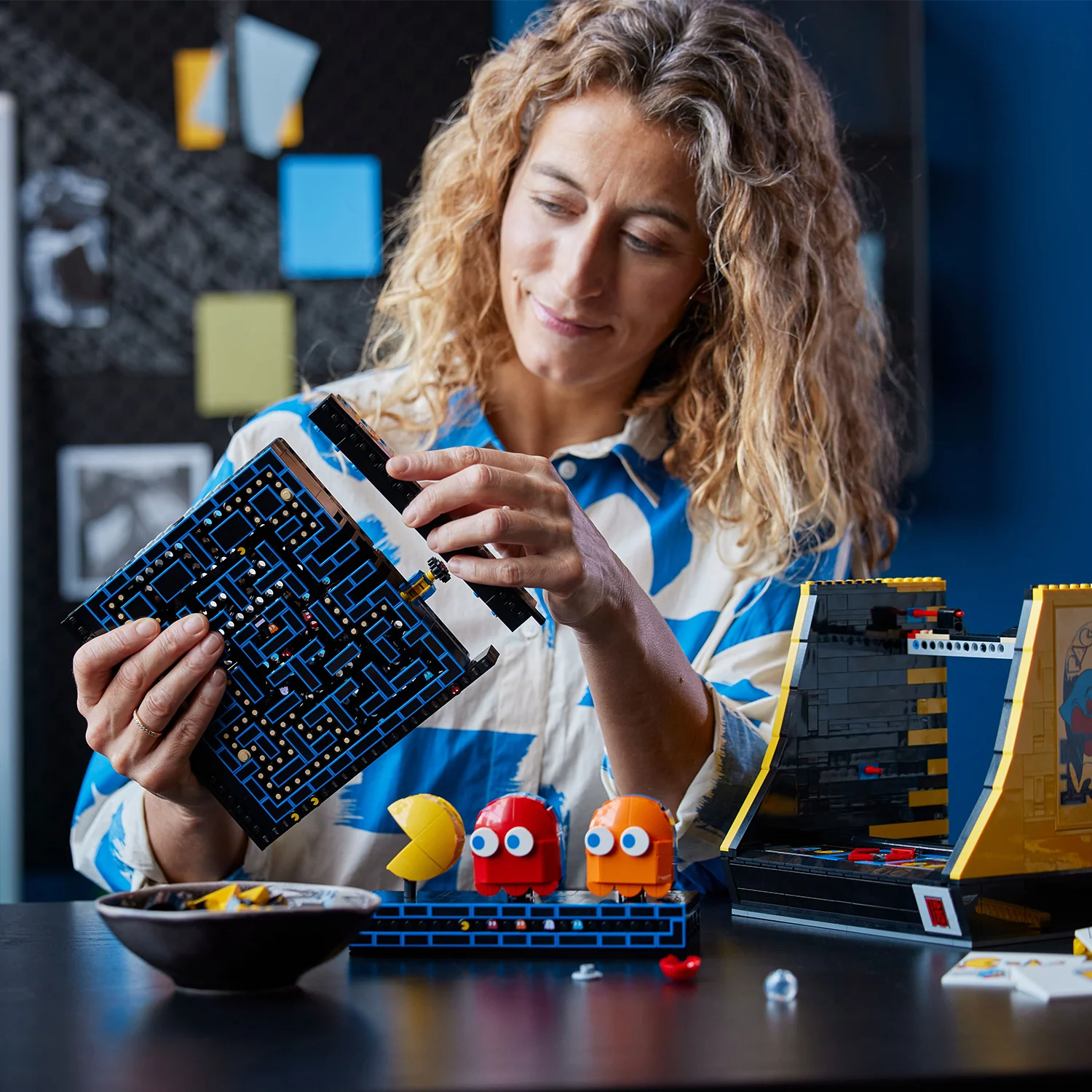 LEGO® ICONS™ PAC-MAN Arcade - Image 10