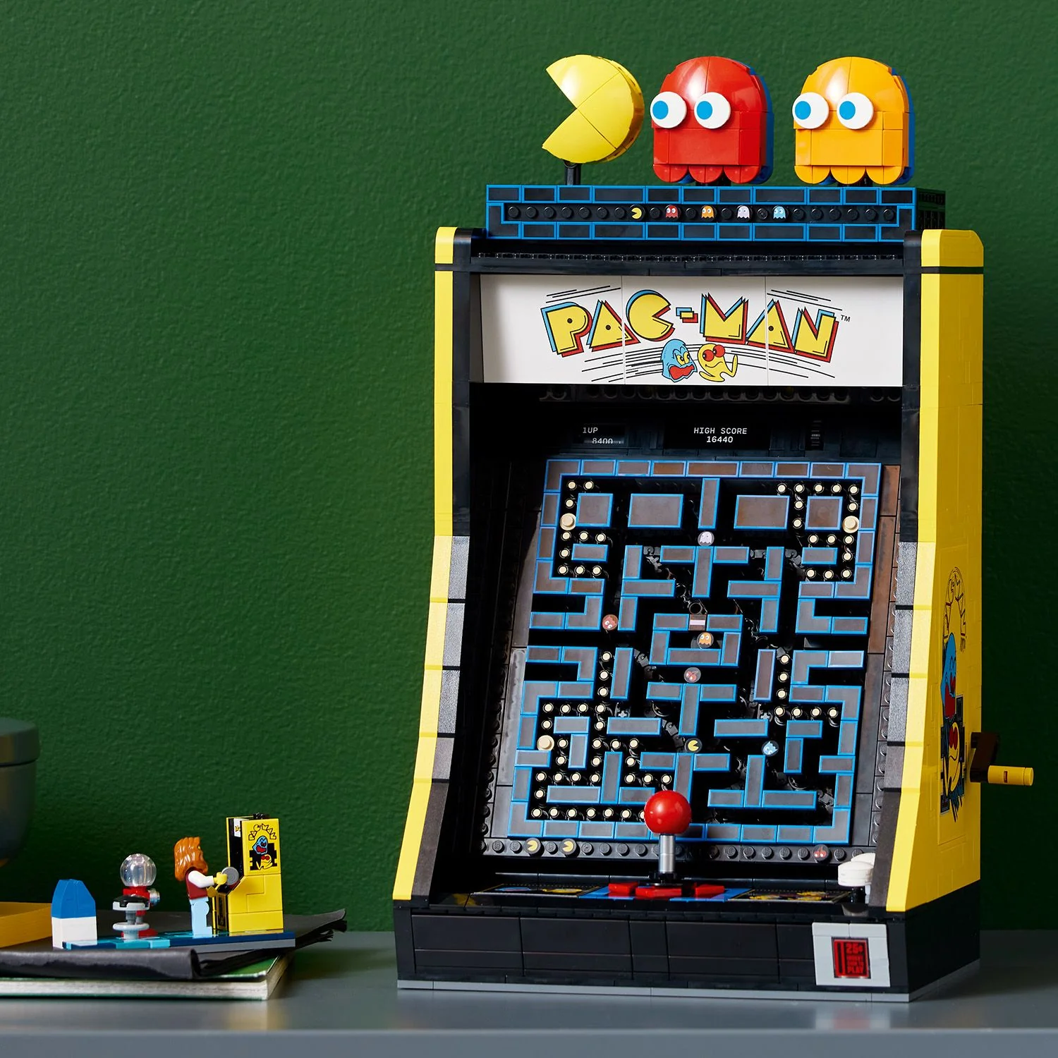 LEGO® ICONS™ PAC-MAN Arcade - Image 17