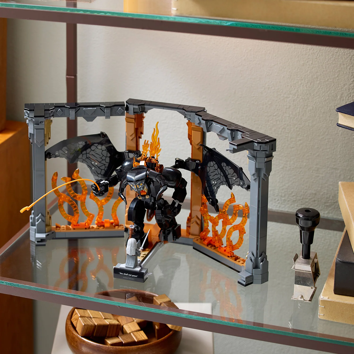LEGO® ICONS™The Lord of the Rings: Balrog™ Book Nook - Image 5
